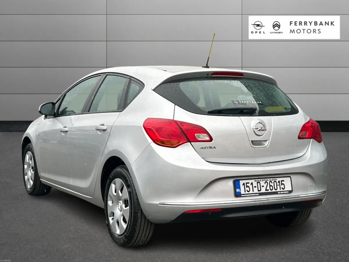 Opel Astra E 1.4 100PS 5DR - Image 4