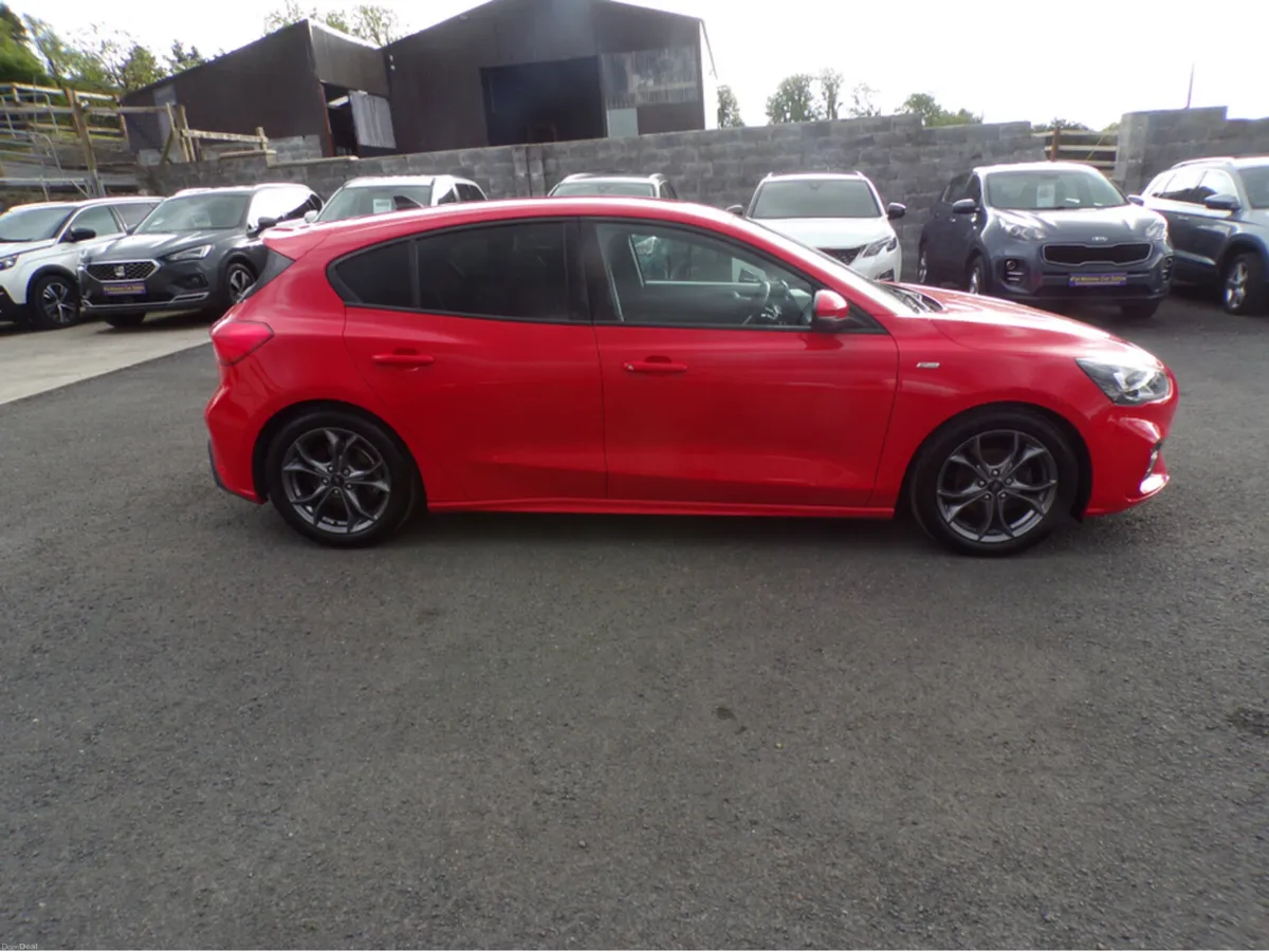 Ford Focus ST-LINE TDCI AUTO - Image 4