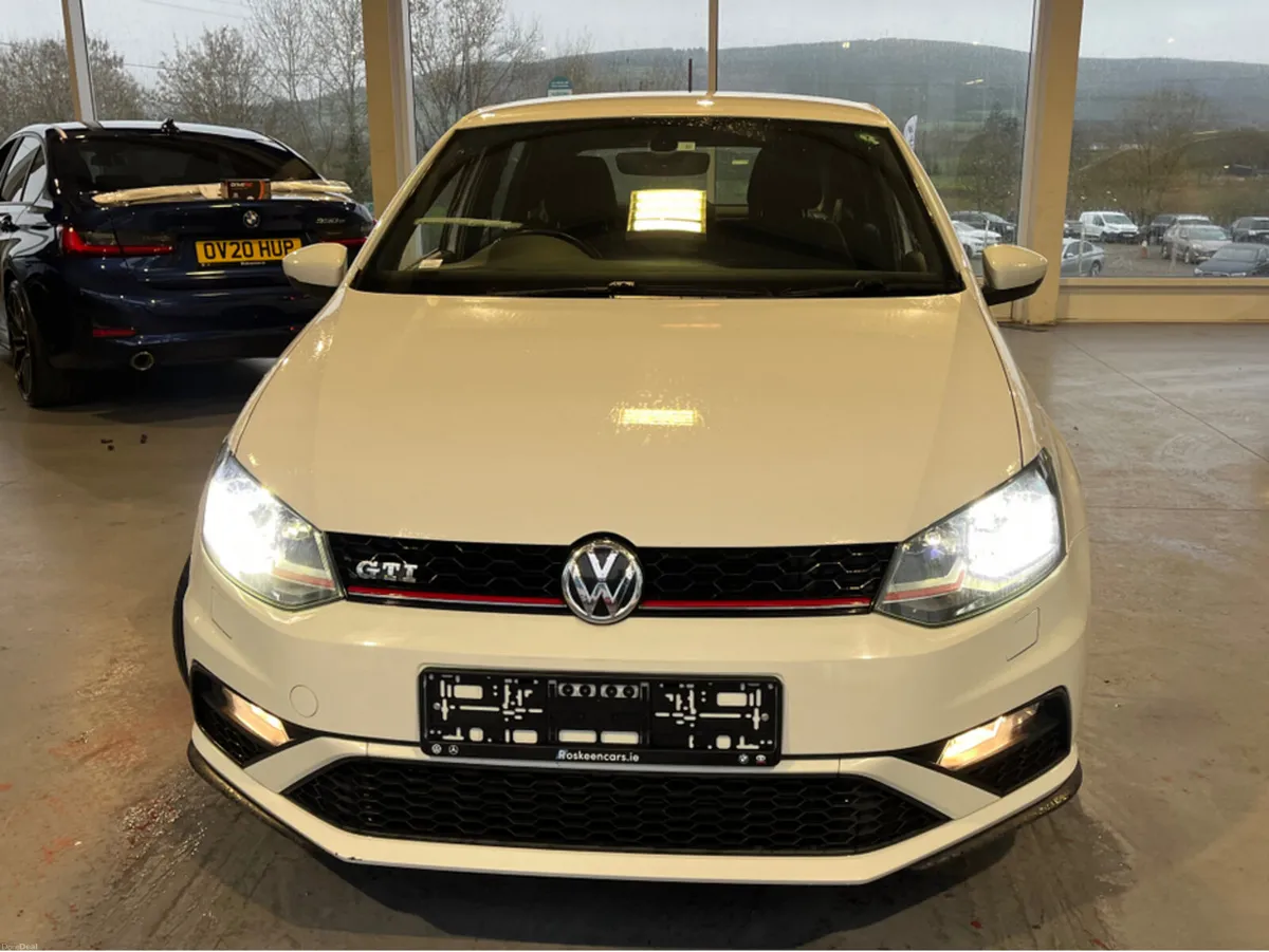 Volkswagen Polo 1.8 Gti Dsg Automatic hatchback - Image 2
