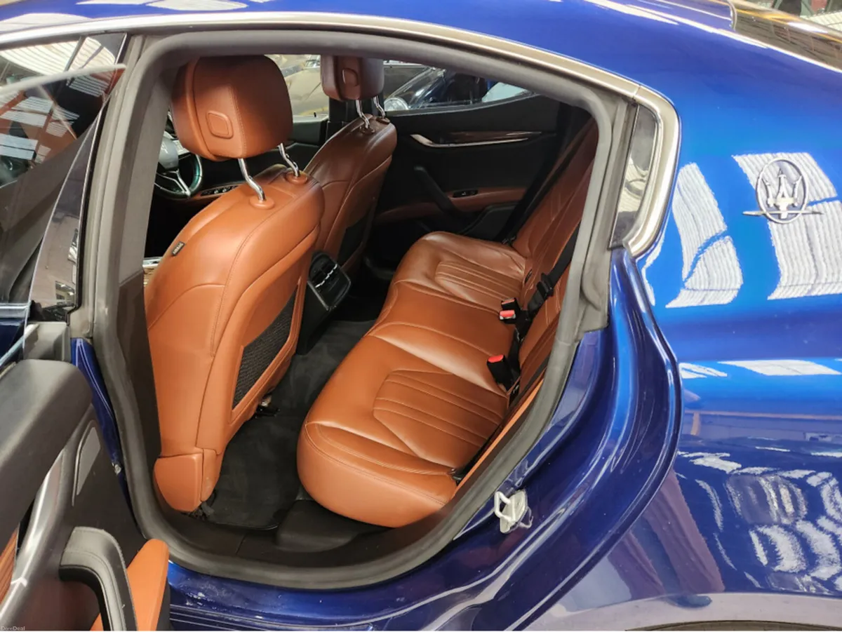 Maserati Ghibli 3.0 D V6 4DR A/// STUNNING CAR FUL - Image 3