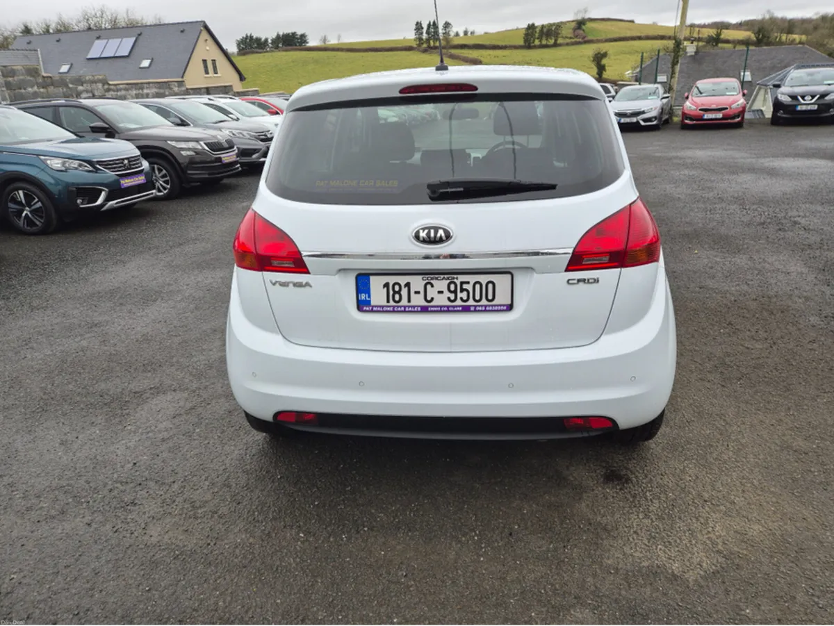 Kia Venga 1.4 ELITE DIESEL 5DR - Image 4