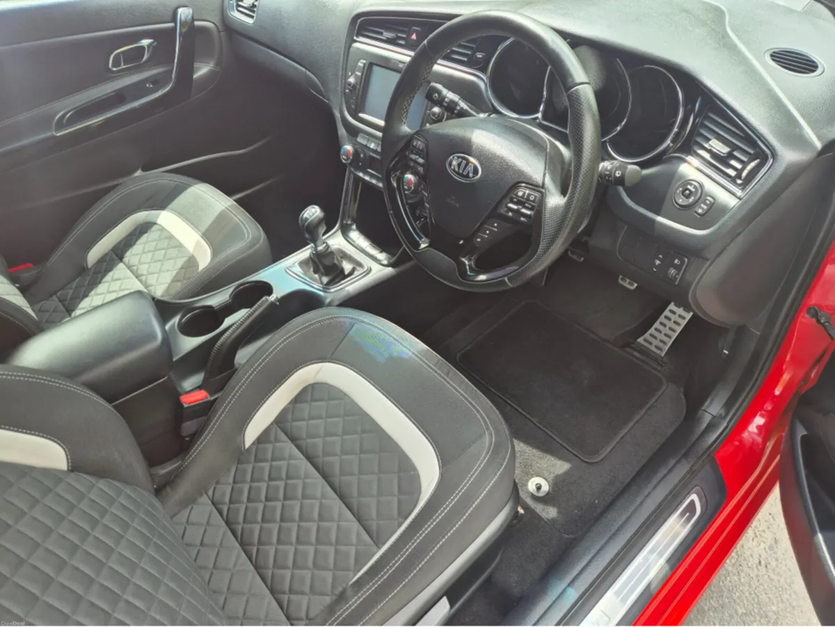 Kia ProCeed CEE'D GT LINE SAM 3DR - Image 5