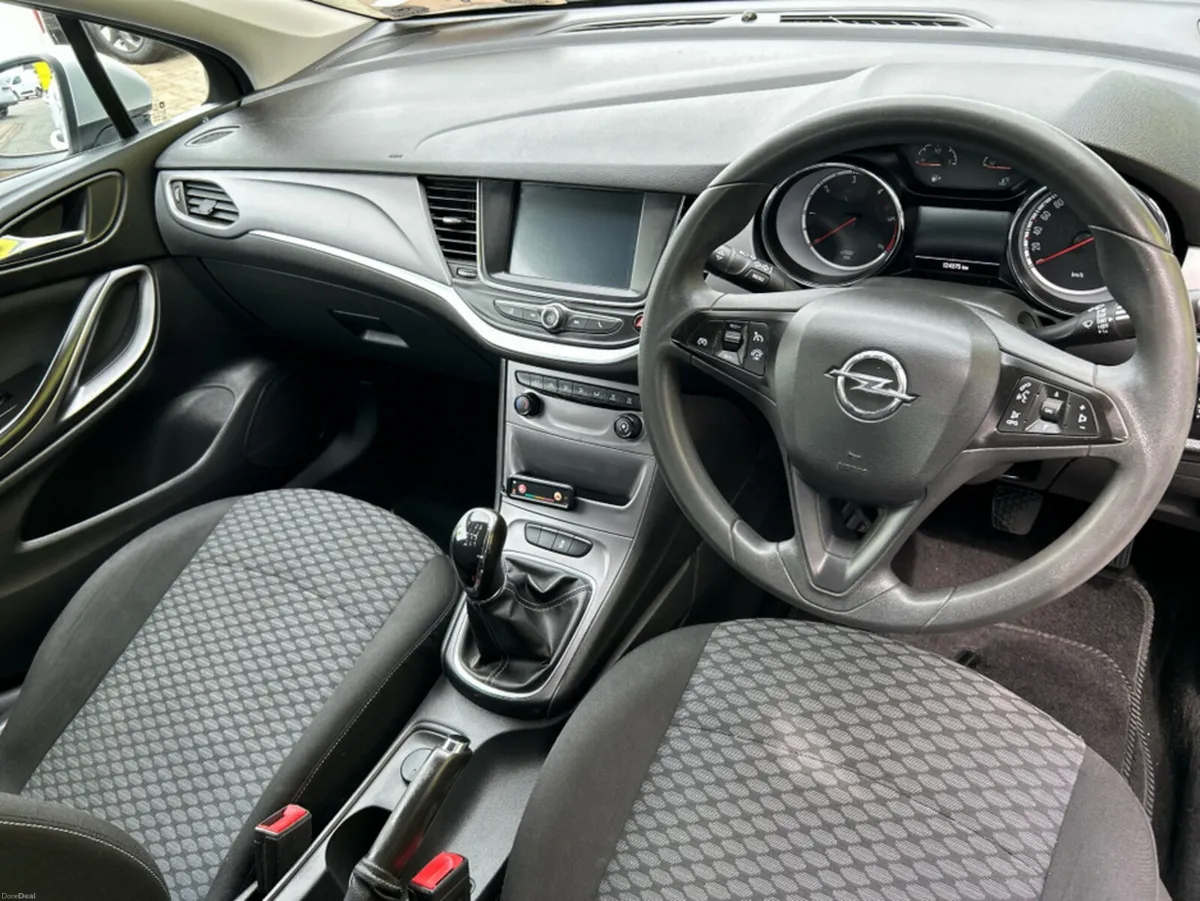 Opel Astra SPORTS TO TOURER SC 1.6 CDTI 110PS 5DR - Image 6
