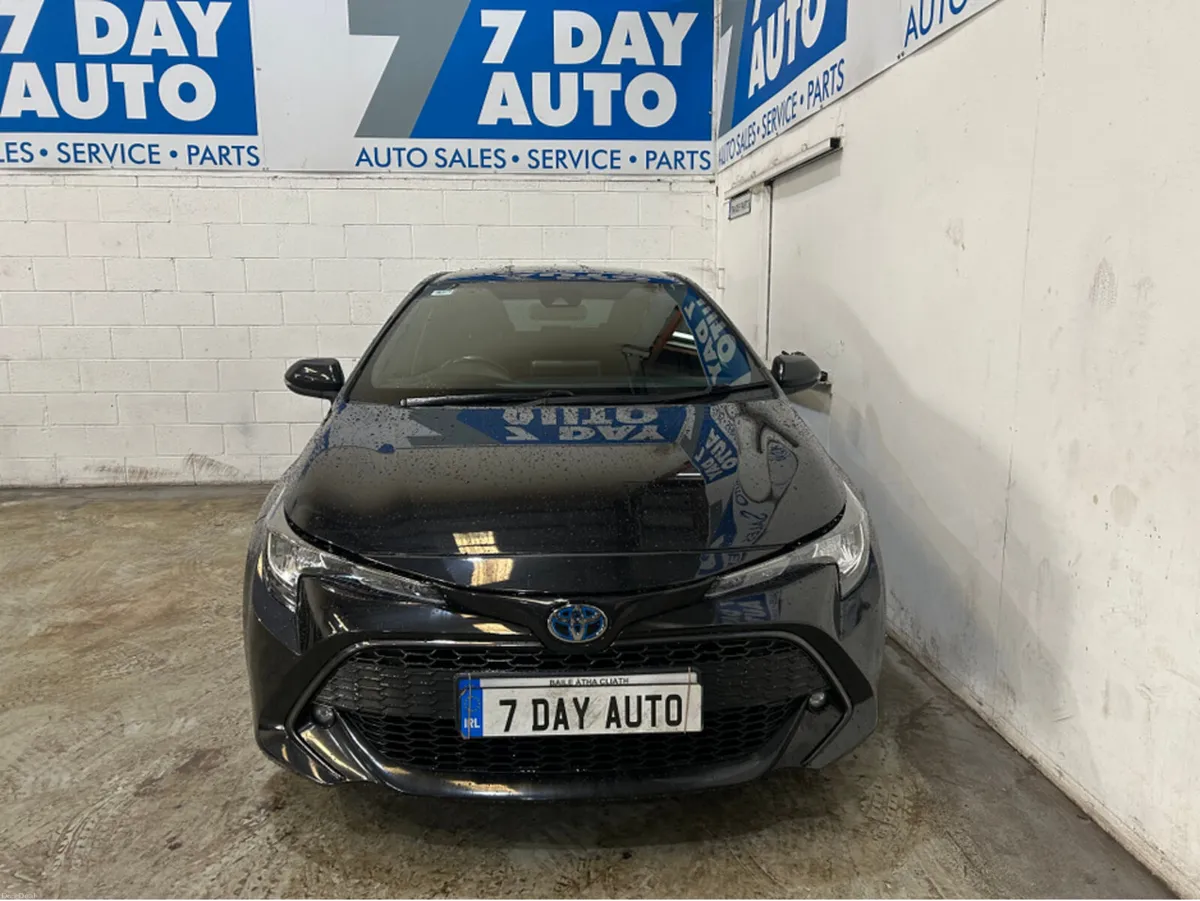 Toyota Corolla HYBRID LUNA H/B 4DR AUTO - Image 2