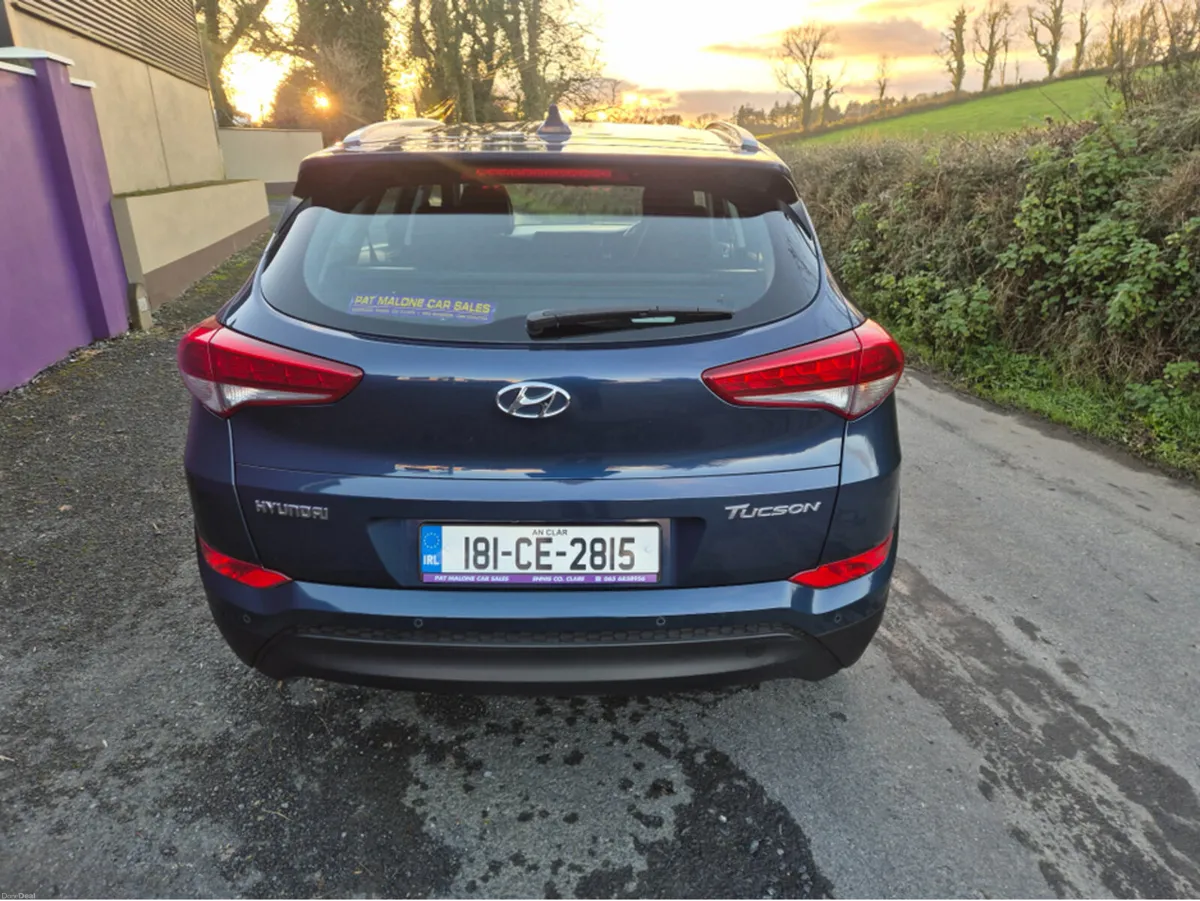 Hyundai Tucson 1.7 SE NAV BLD 116PS 5DR - Image 3