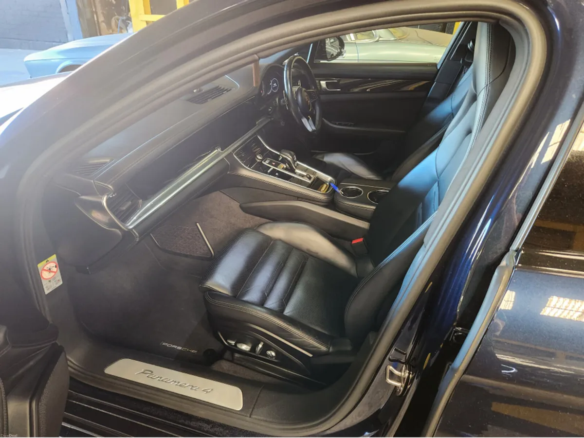 Porsche Panamera E-HYBRID 4 S/A 5DR AU AUTO// STUN - Image 4