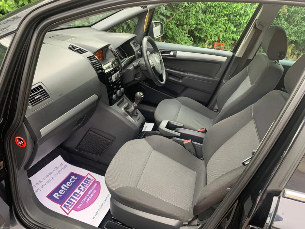 Vauxhall Zafira 1.7 CDTI EXCLUSIVE ECO 5DR E/F 110 - Image 6