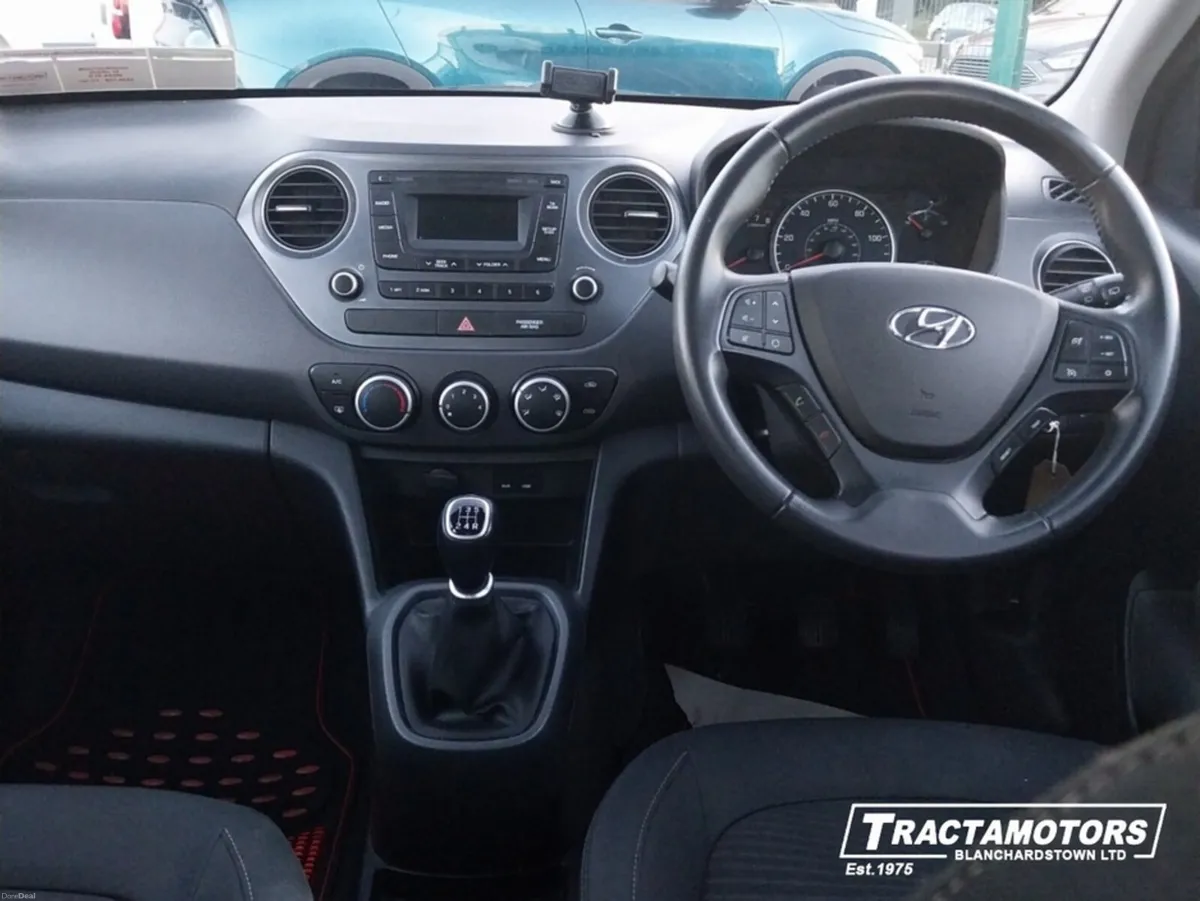 Hyundai i10 SE 67PS 5DR 1.0 - Image 2