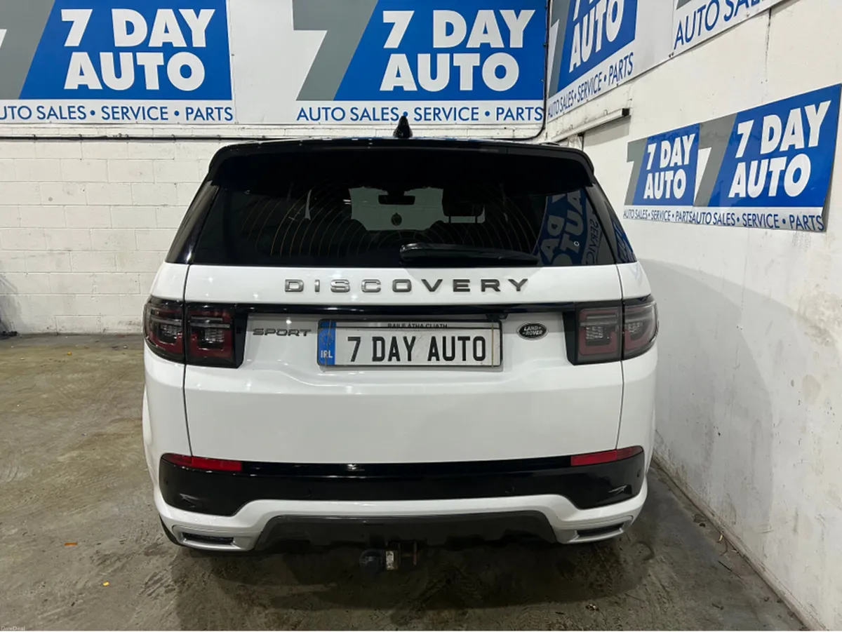 Land Rover Discovery Sport R-DYNAMIC 2.0 ED4 - Image 6