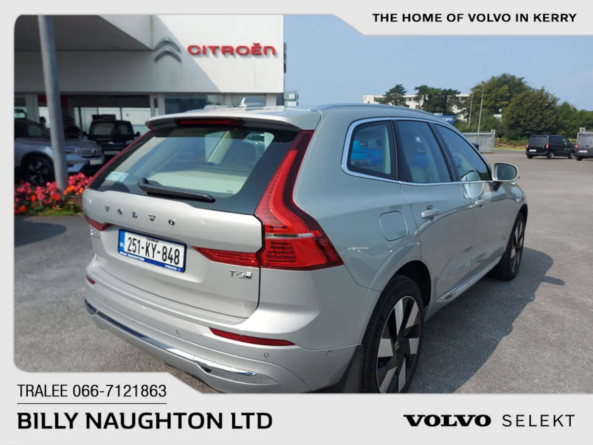 Volvo XC60 T6 PHEV PLUS BRIGHT AWD - Image 3