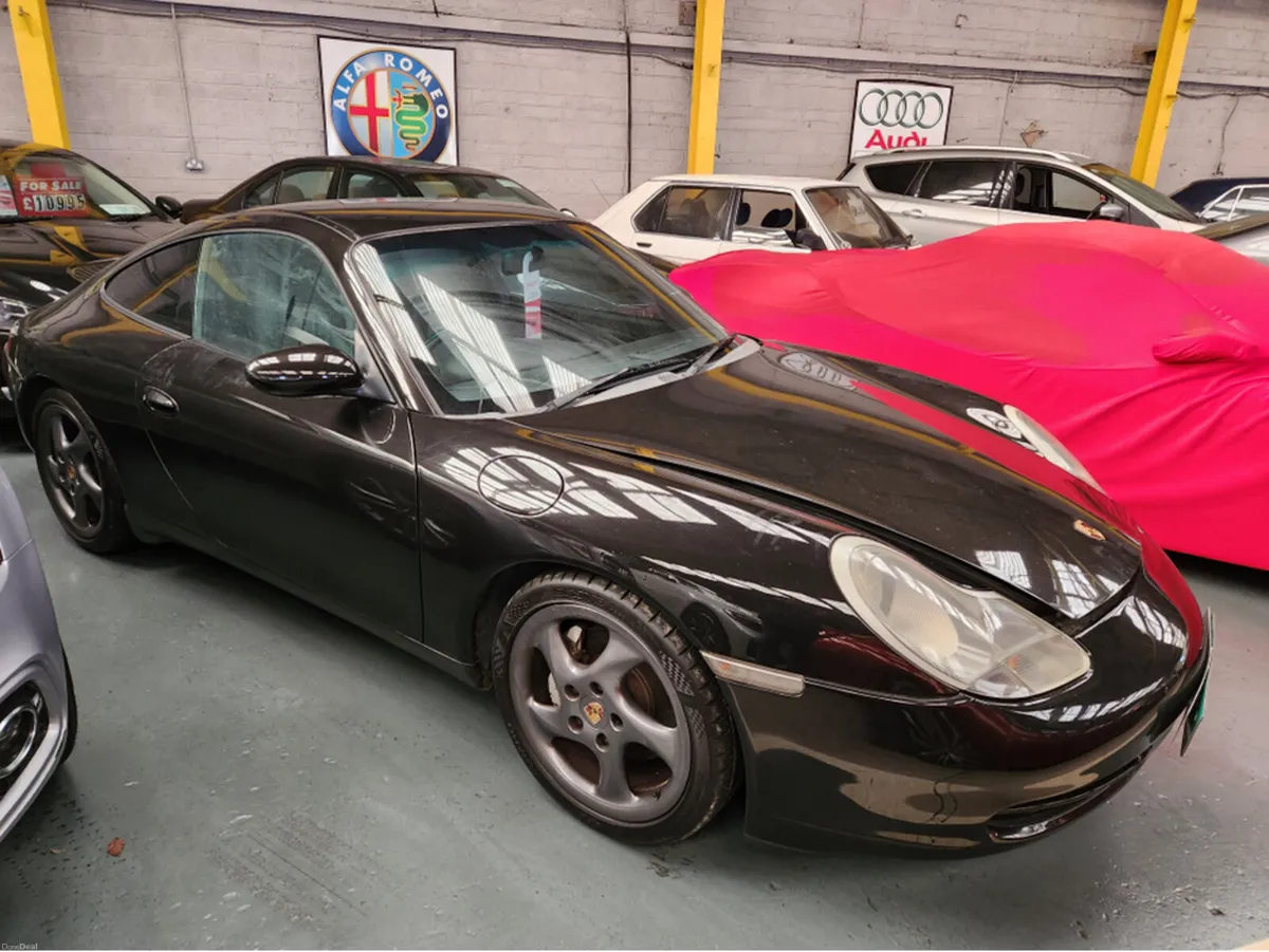 Porsche 911 C4 MANUAL FINISHED IN BLACK MET WITH F - Image 5