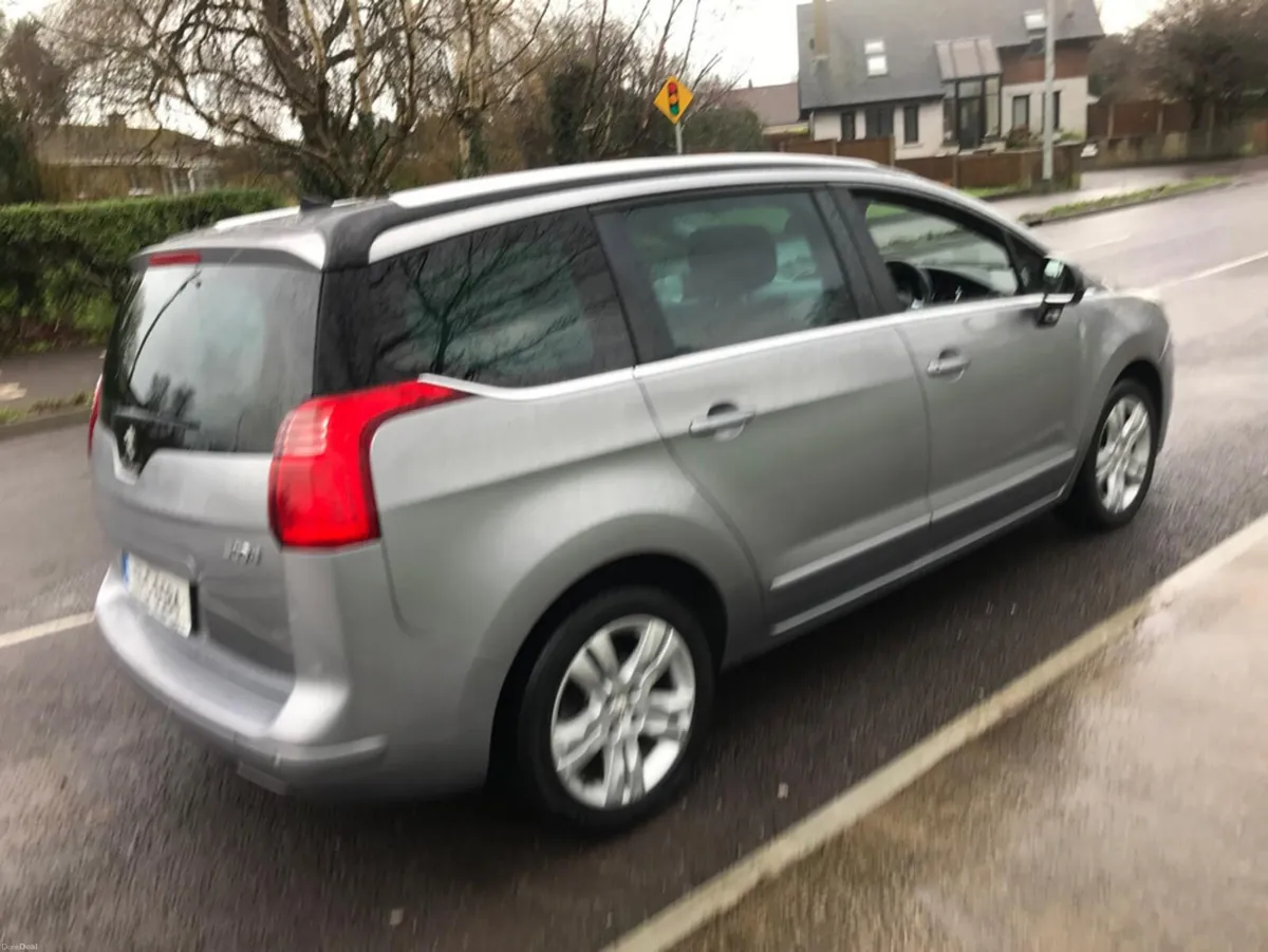 Peugeot 5008 FAMILY 1.6 BLUE HDI 120 L LEATHER - Image 5