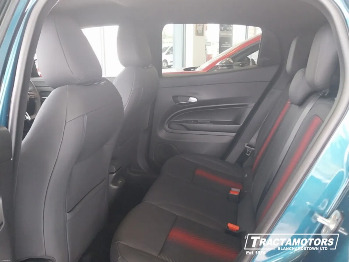 Alfa Romeo Junior IBRIDA TECH PACK PREMIUIM PACK - Image 5