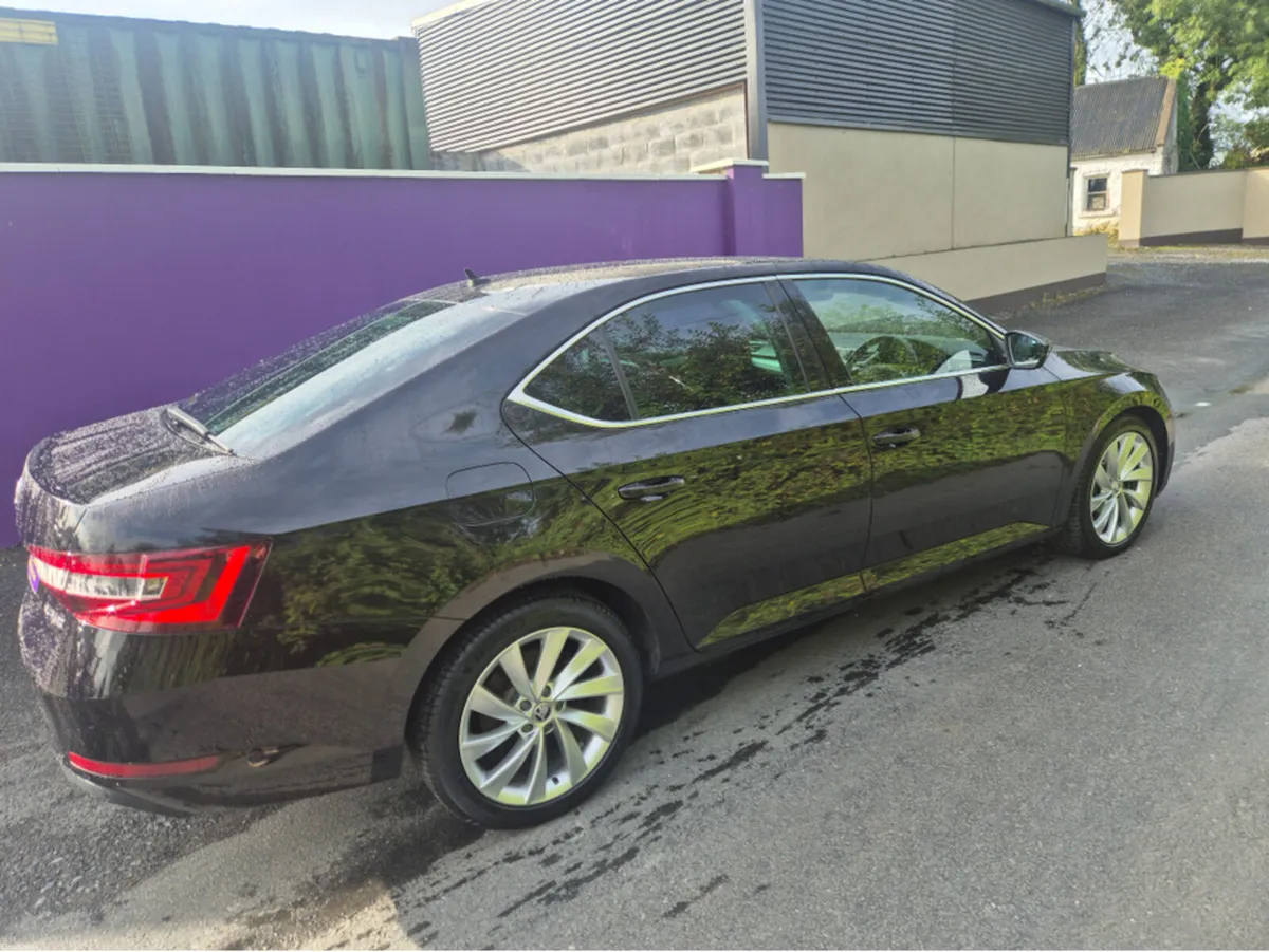 Skoda Superb SE L EXECUTIVE TDI - Image 6