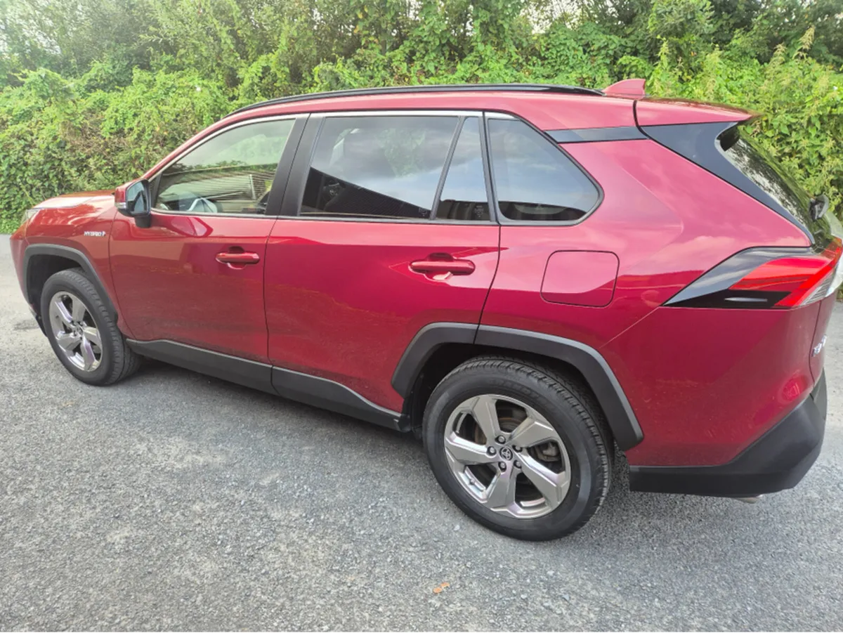 Toyota RAV4 DESIGN HEV 4X2 CVT VVT-I - Image 6