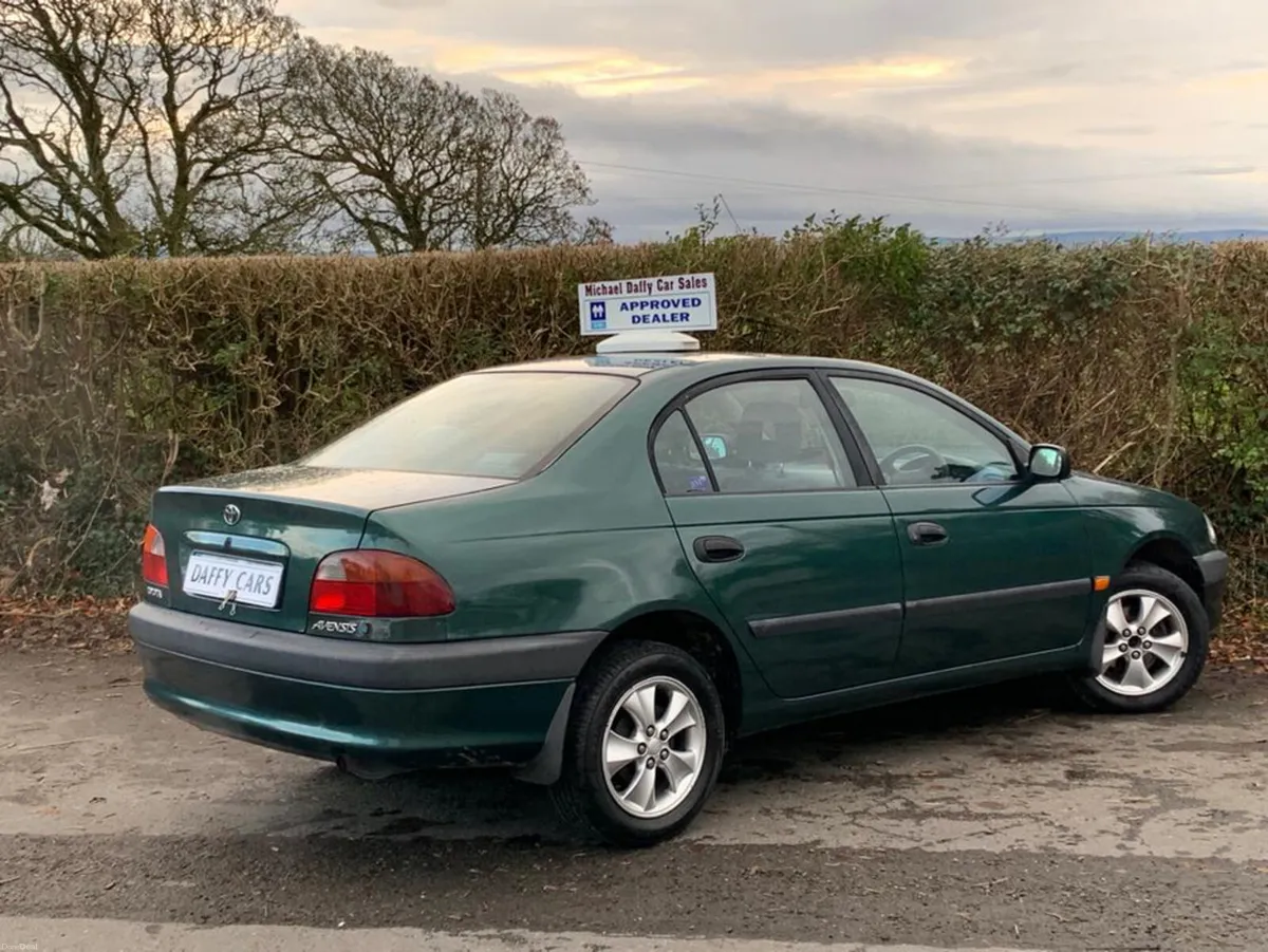 Toyota Avensis TERRA 1.6 - Image 3