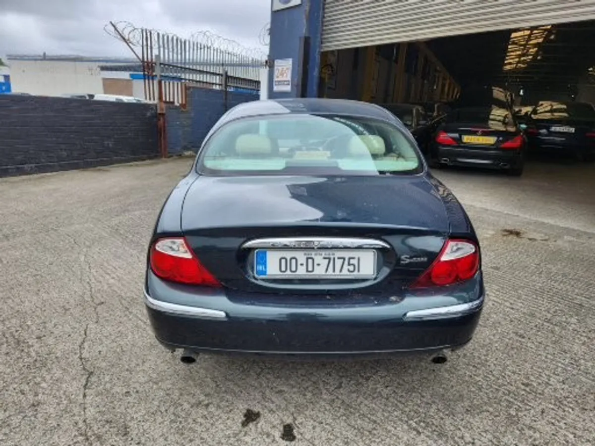 Jaguar S-Type 3.0 V6 EXE. AUTO// CLEAN CAR NICE DR - Image 5