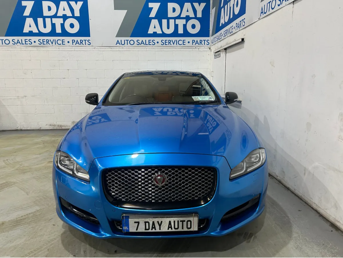 Jaguar XJ 3.0 D LUXURY 4DR AUTO - Image 2