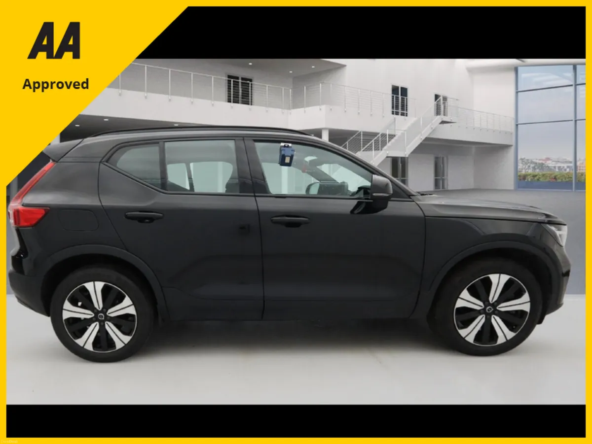Volvo XC40 2022 T4 PLUS 55,953 Kilometers - Image 6