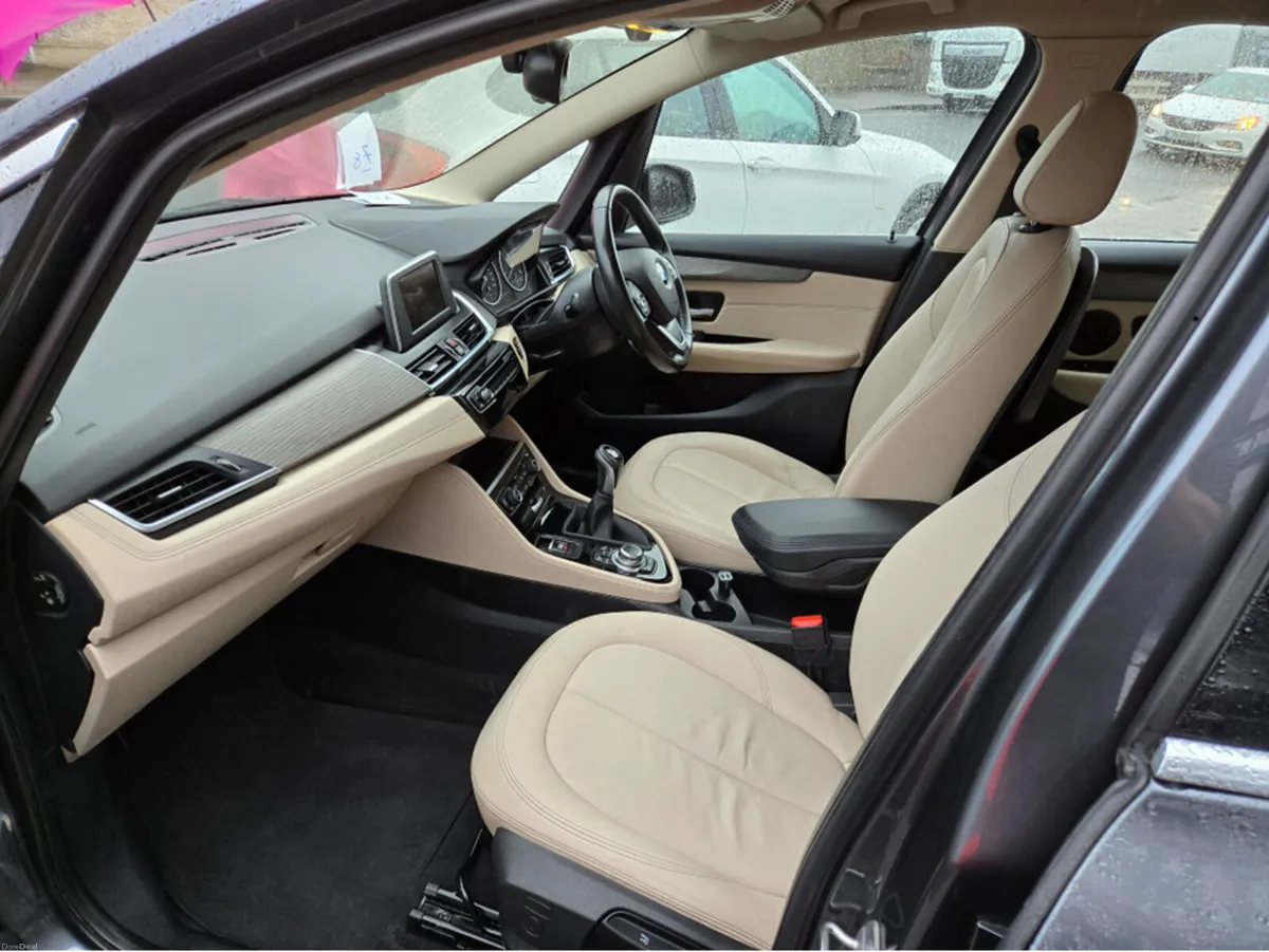 BMW 2-Series 218D LUXURY ZL2K 4DR// 7  SEATER// FU - Image 4