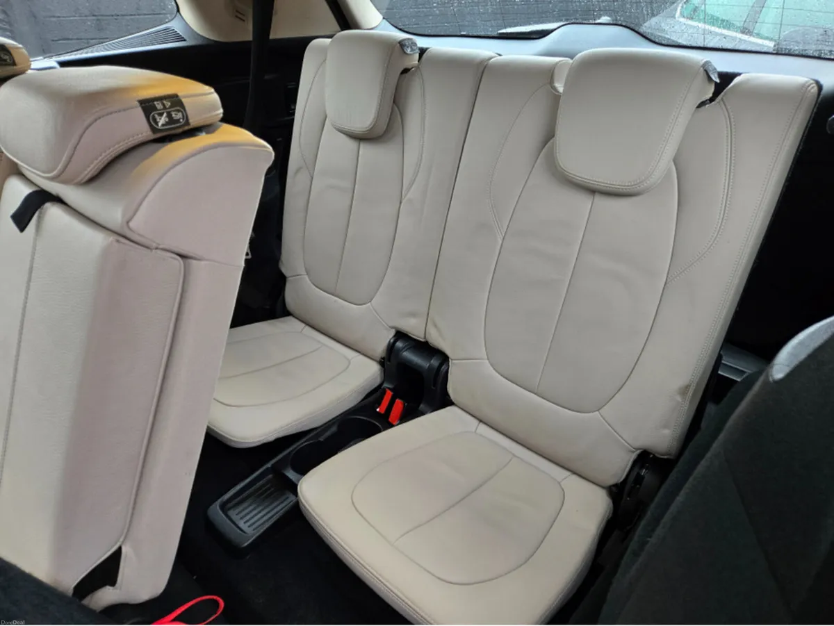 BMW 2-Series 218D LUXURY ZL2K 4DR// 7  SEATER// FU - Image 6