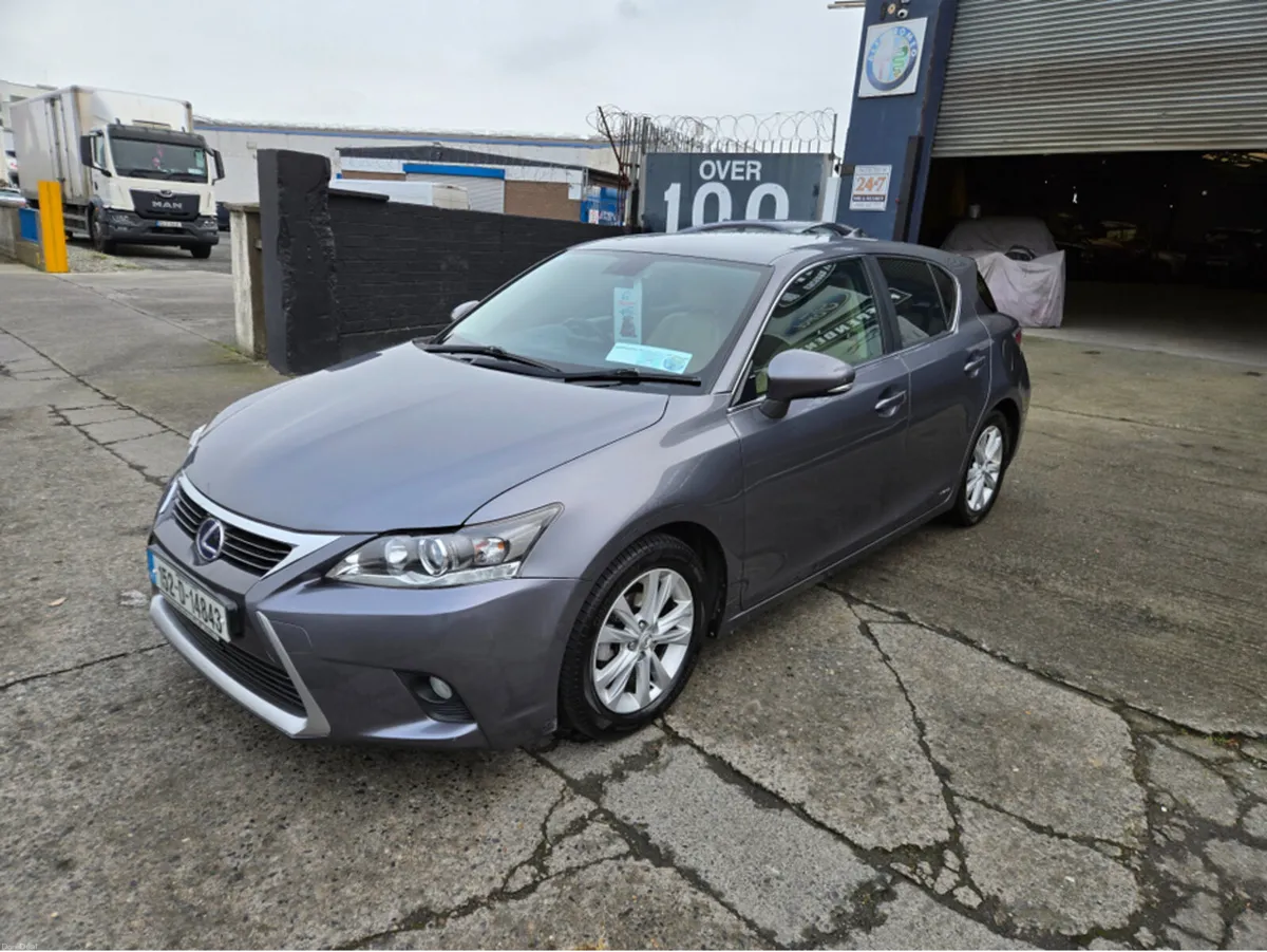 Lexus CT MC EXECUTIVE 4DR AUTO... VERY CLEAN EXAMP - Image 2
