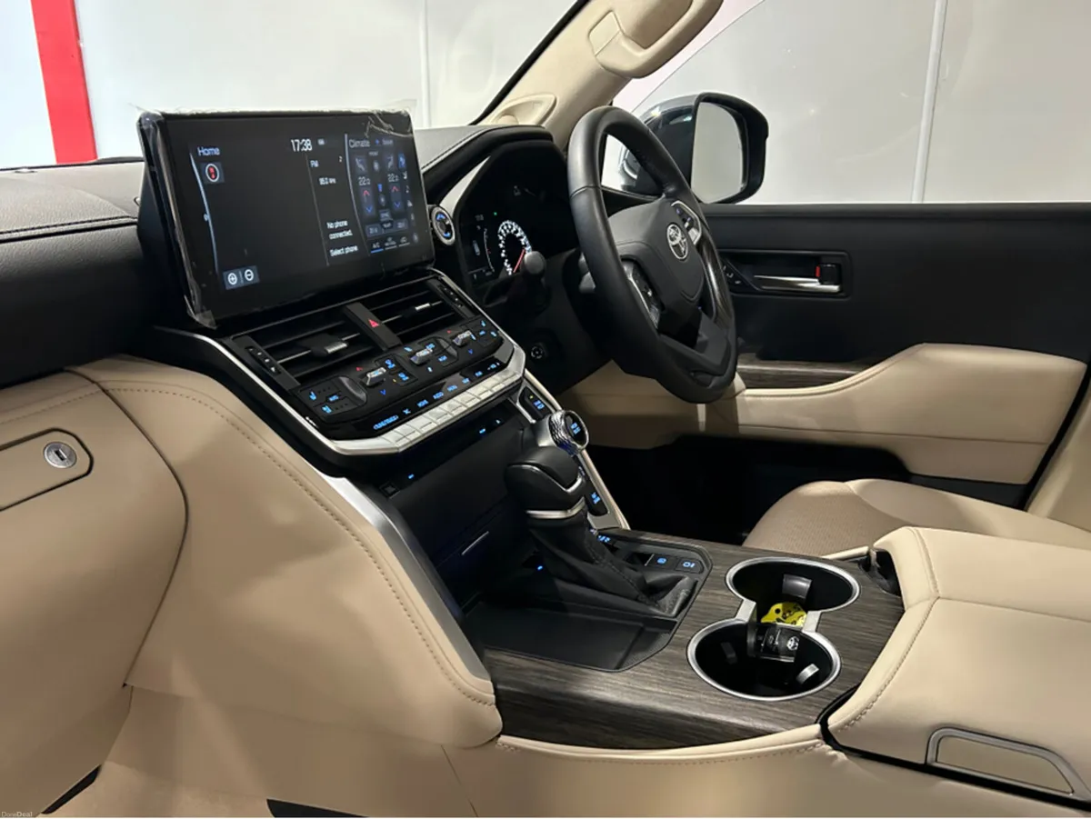 Toyota Land Cruiser 3.3D4D LC300 LANDCRUISER AMAZO - Image 2