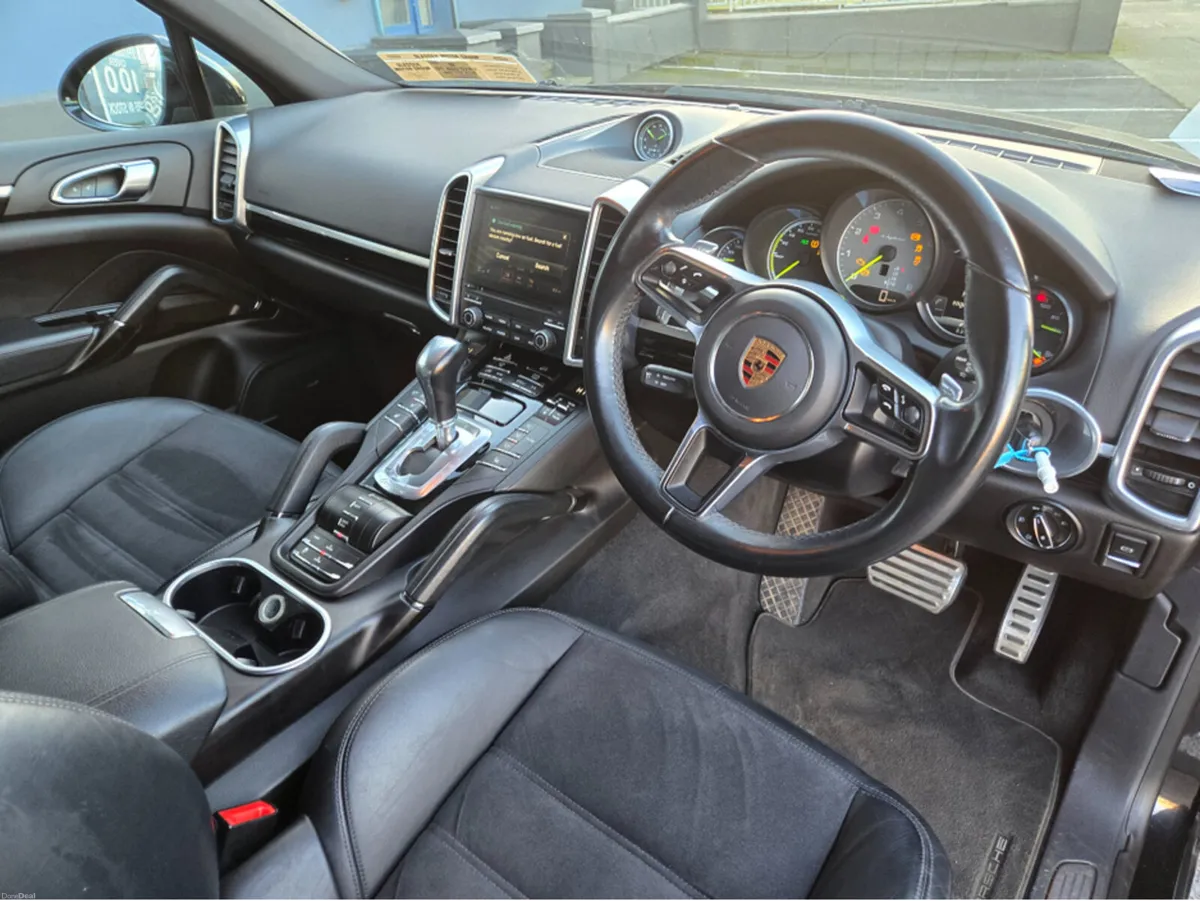 Porsche Cayenne PLATFORM ED S EHYB TIP A R69 STUNN - Image 6