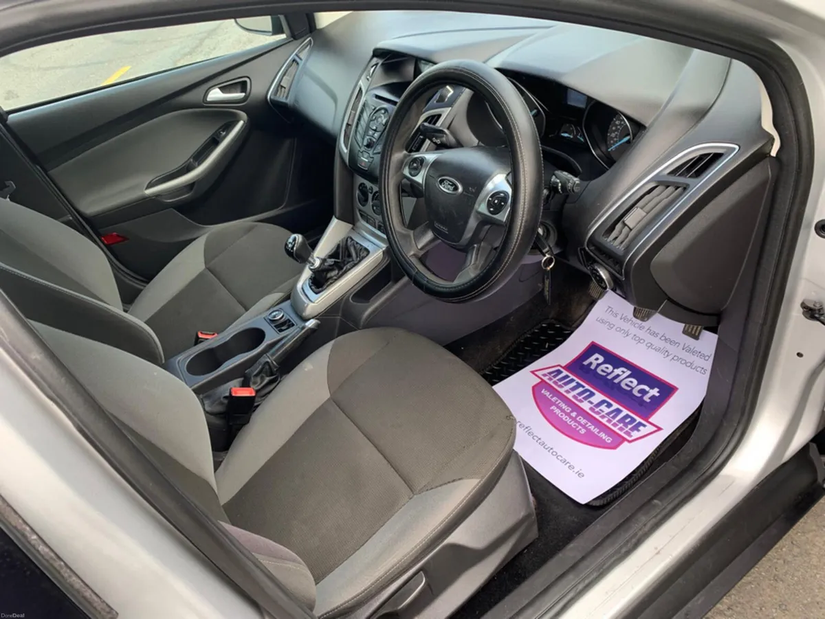 Ford Focus 1.6 TDCI EDGE 93BHP 6 SP SPEED 5DR 95 9 - Image 5