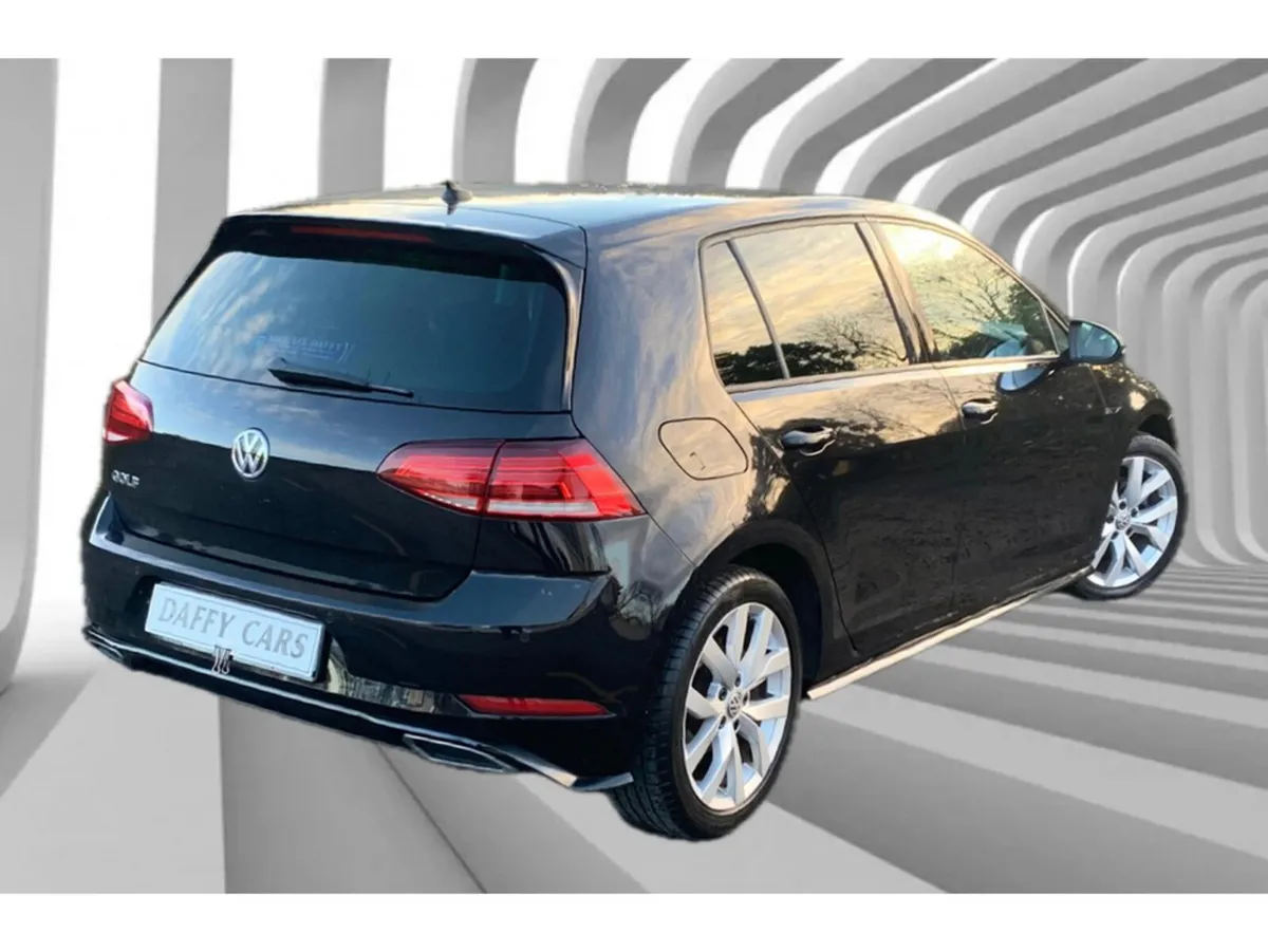 Volkswagen Golf HIGHLINE 1.6 TDI MANUAL 5SPEED 5DR - Image 4