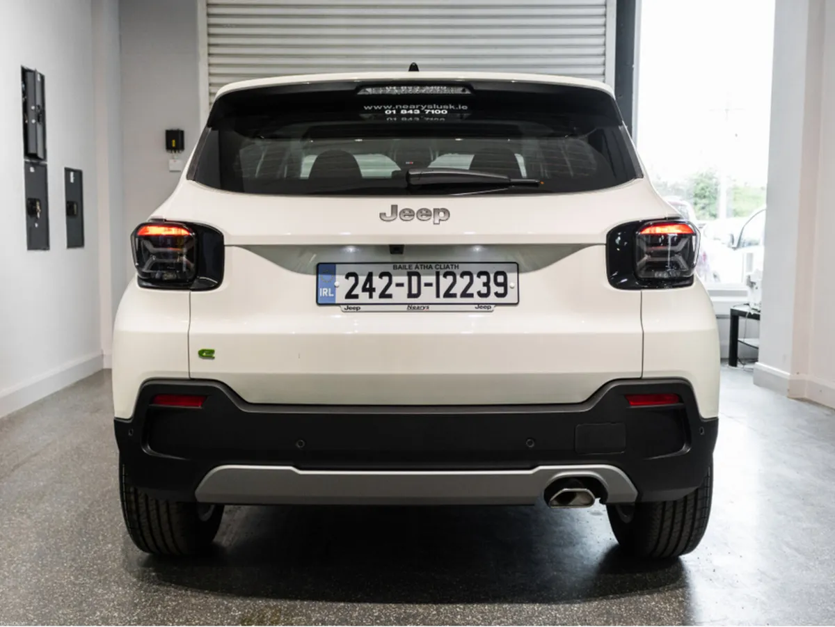 Jeep Avenger HYBRID ALTITUDE 1.2 AT - Image 5