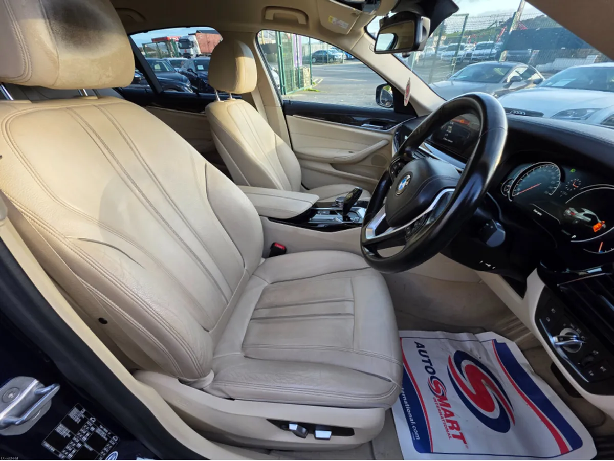 BMW 5-Series 523D LUXURY UPGRADED PACK EDITION FUL - Image 3