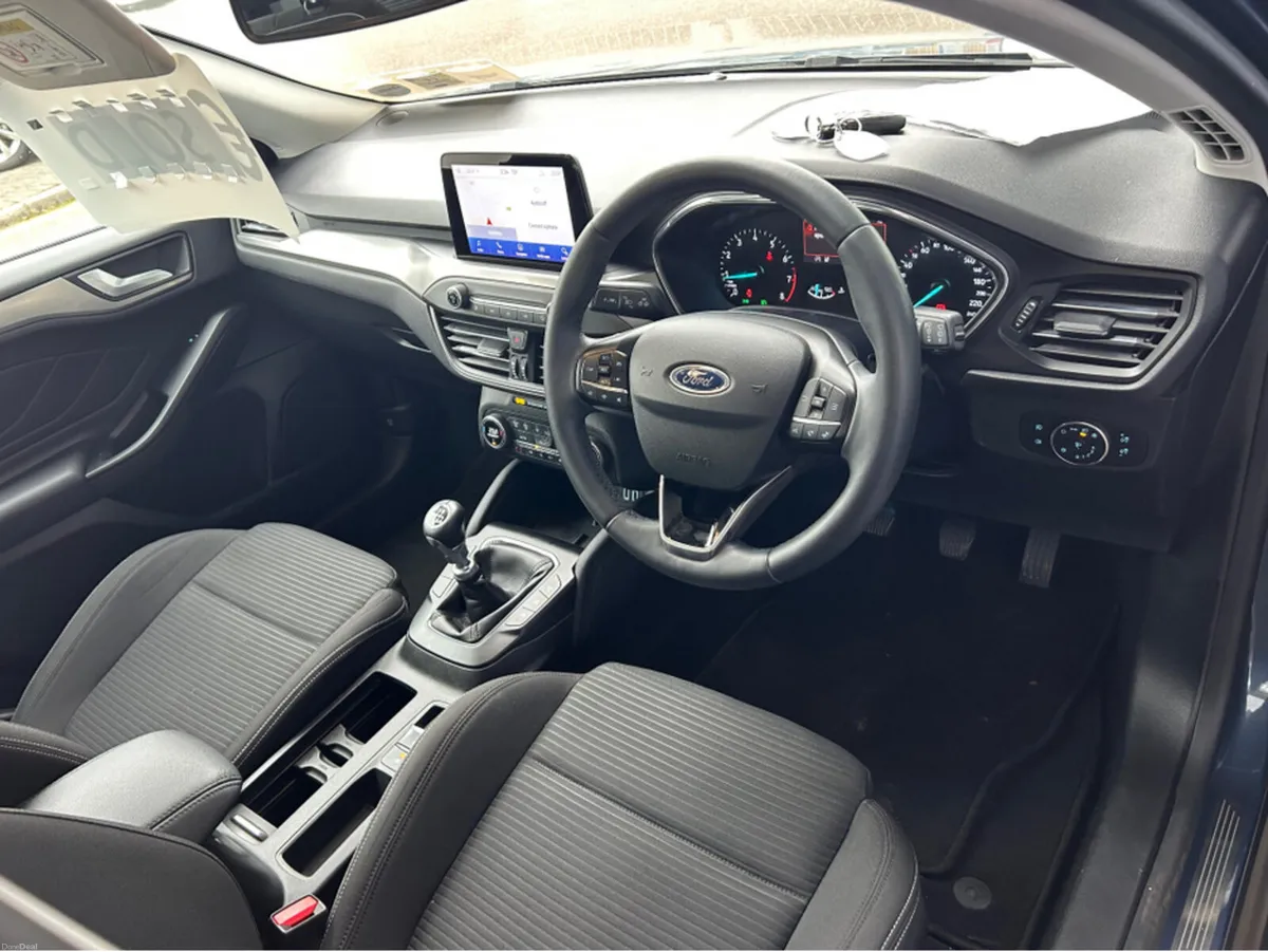 Ford Focus TITANIUM EDITION 5DR 1.0T125 MHEV - Image 4