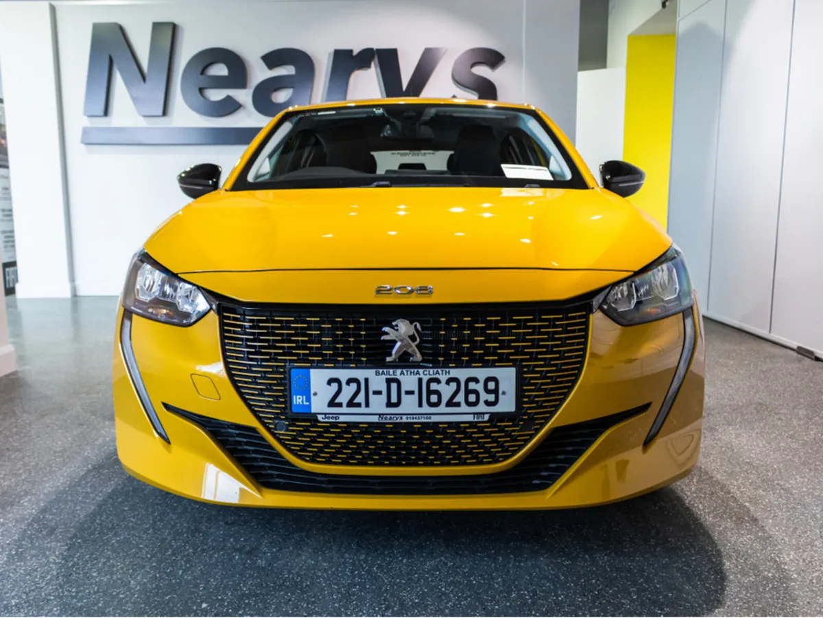 Peugeot 208 ALLURE PACK 136BHP 50 KWH 4DR - Image 2