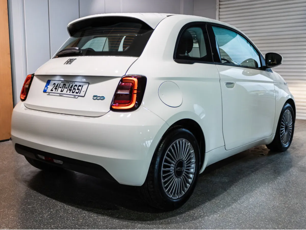 Fiat 500e ICON 24KWH 3DR AUTO - Image 4