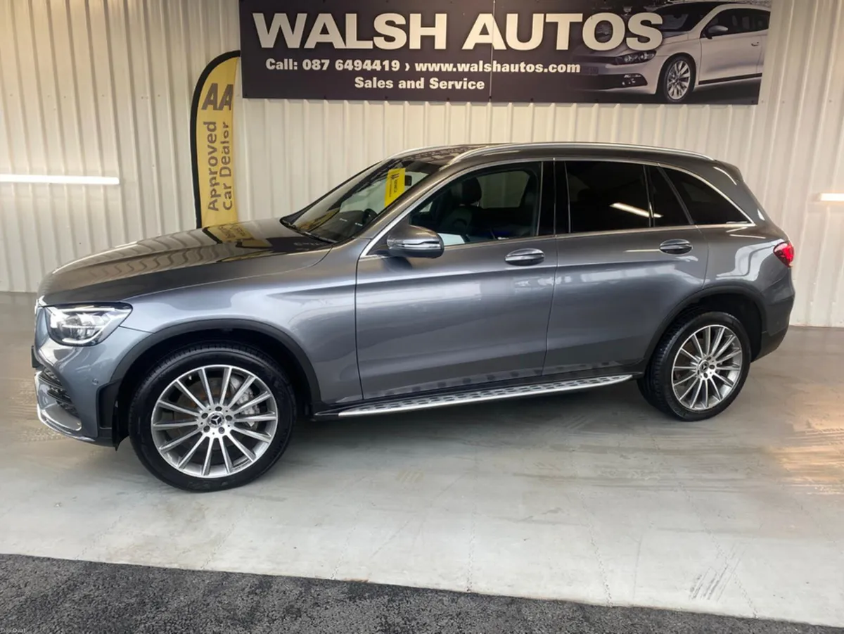 Mercedes-Benz GLC 300 AMG LINE PREMIUM DE 4MATIC - Image 3