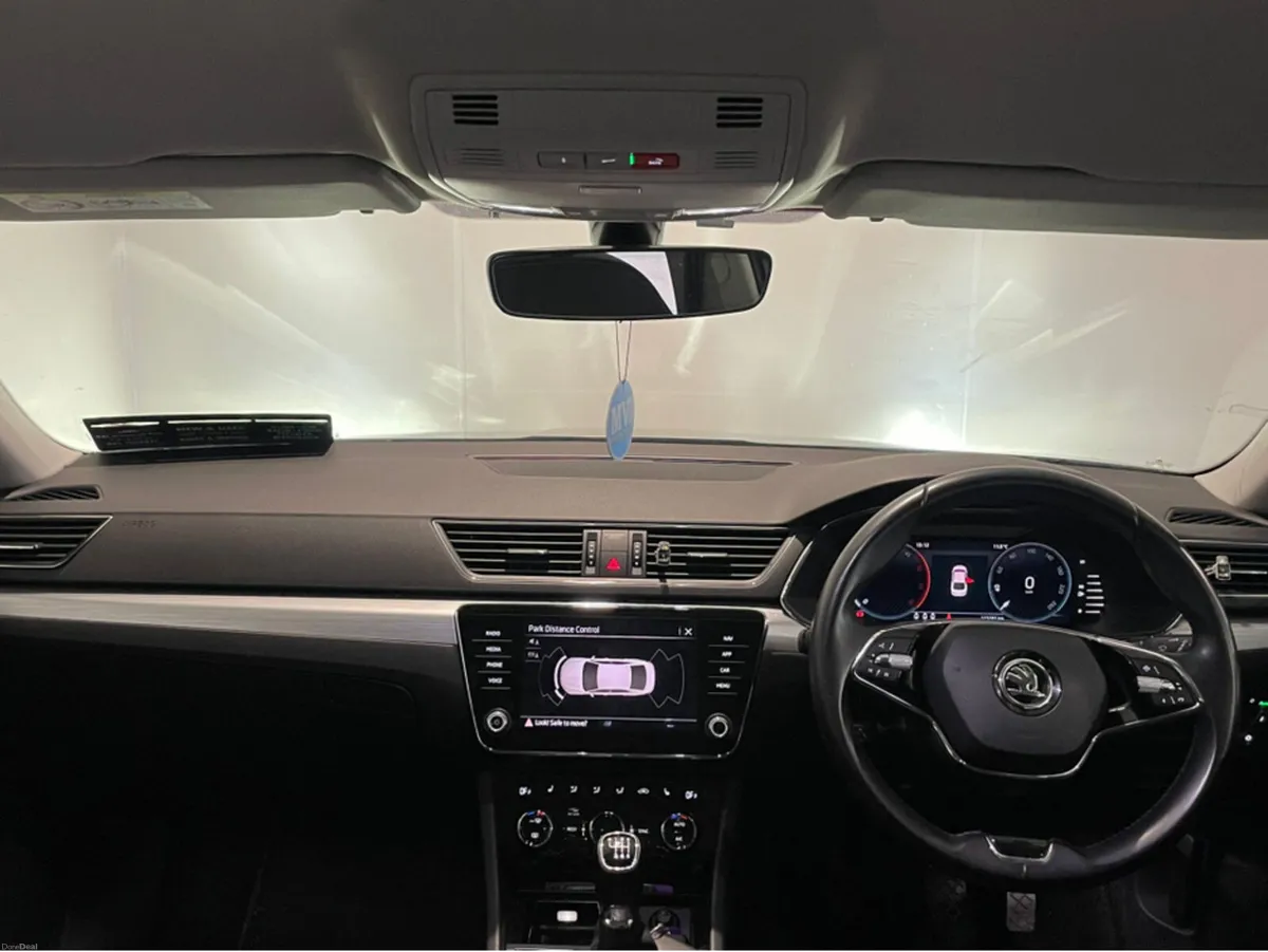 Skoda Superb AMBITION 2.0 TDI 150HP 5DR - Image 3