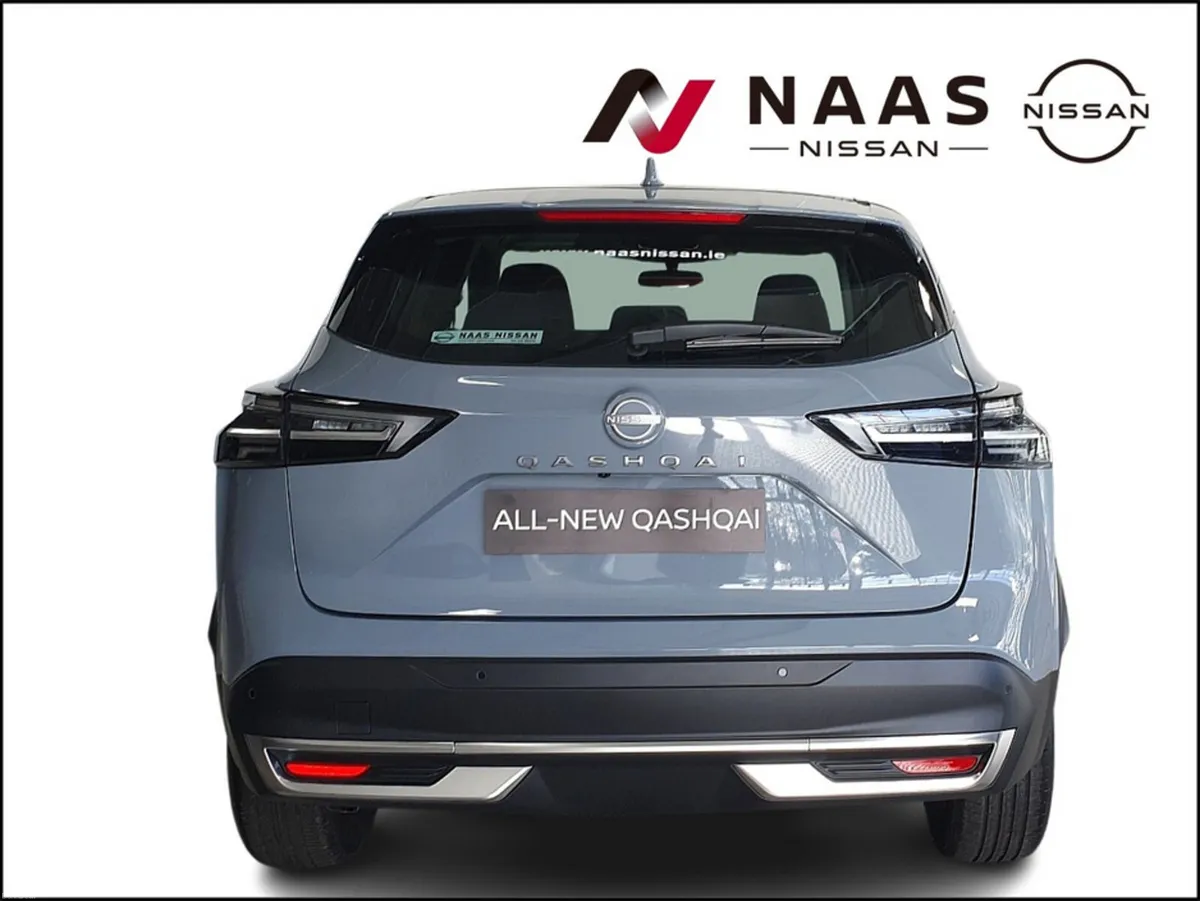 Nissan Qashqai 1.3 MILD HYBRID SV - 2 YEAR SERVICE - Image 5