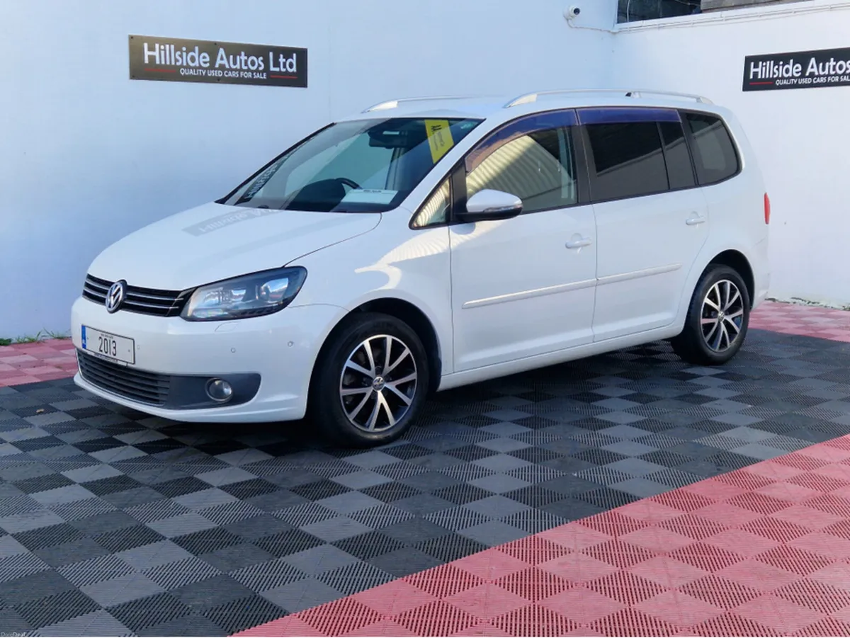 Volkswagen Touran HIGHLINE 1.4 PETROL AUTOMATIC 7 - Image 4