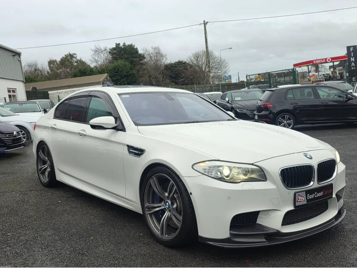 BMW M5 F10 4.4 TWIN TURBO V8 AUTOMATIC - Image 4