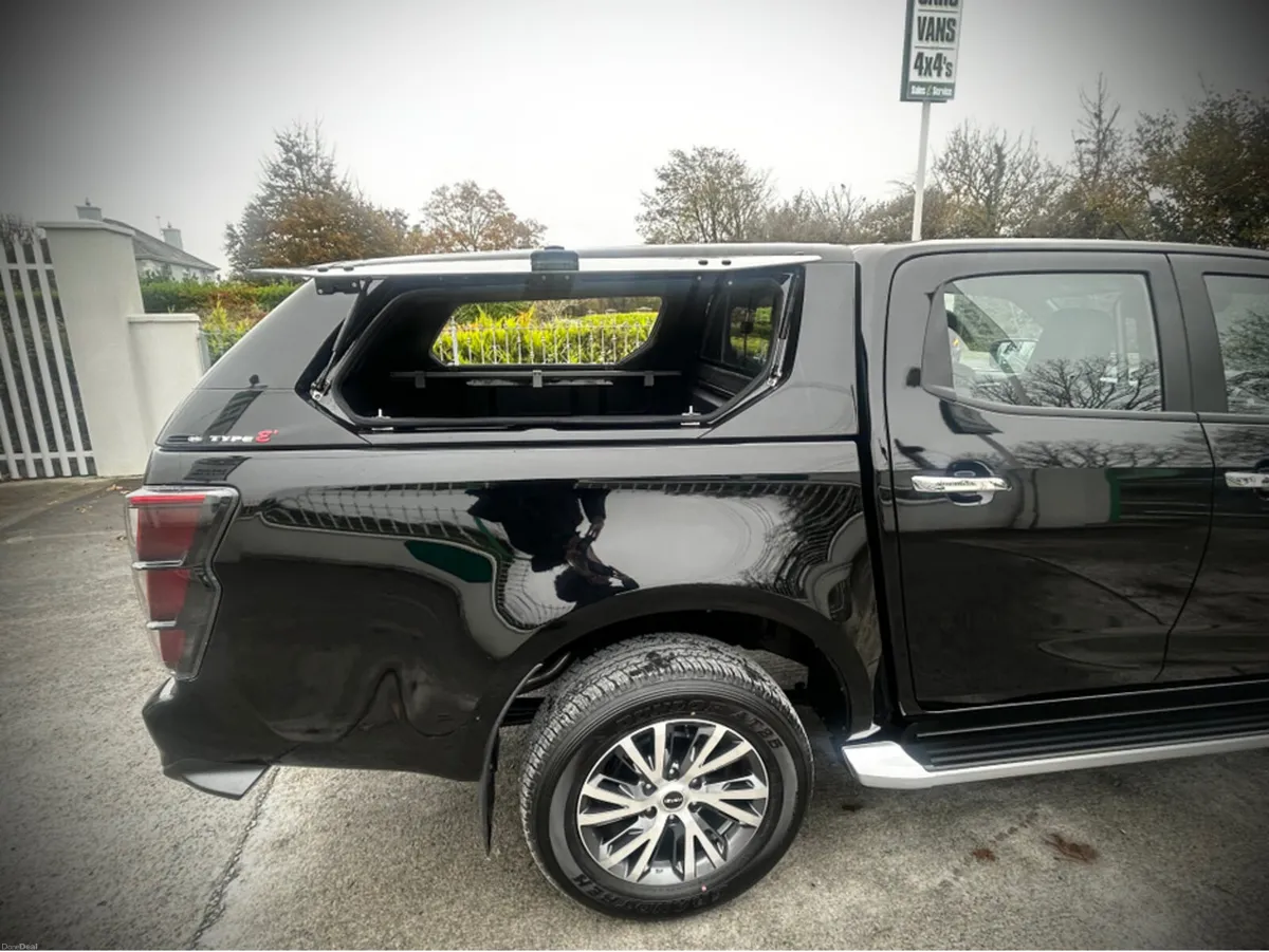 Isuzu D-Max LS AUTO WITH 3 WAY OPENING CANOPY - Image 3