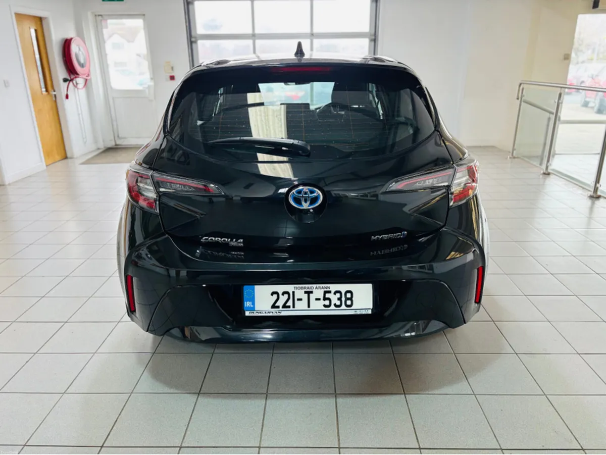 Toyota Corolla HYBRID LUNA H/B 4DR AUTO - Image 4