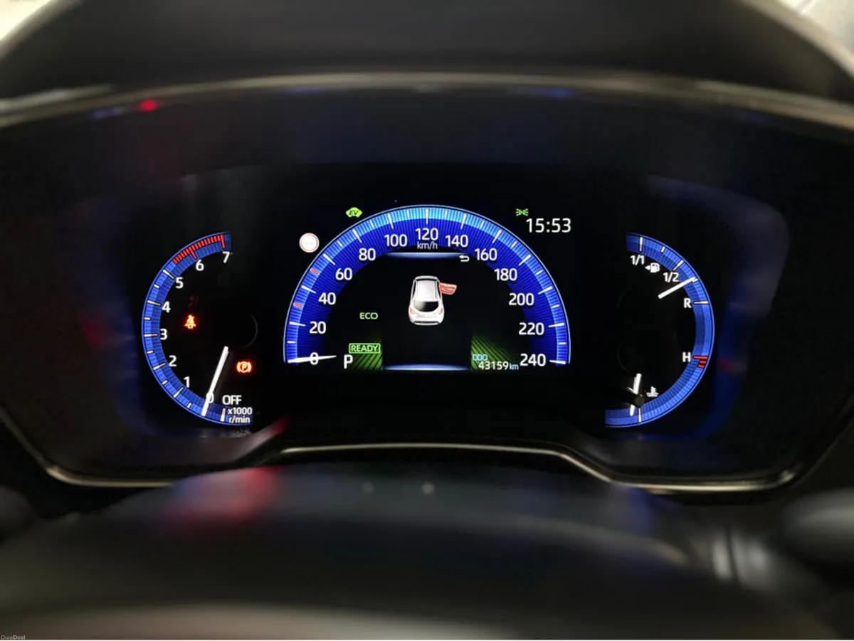 Toyota Corolla HYBRID LUNA H/B 4DR AUTO - Image 6