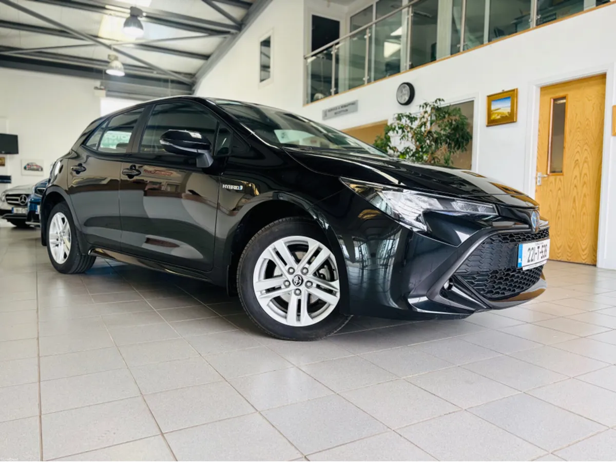 Toyota Corolla HYBRID LUNA H/B 4DR AUTO - Image 1