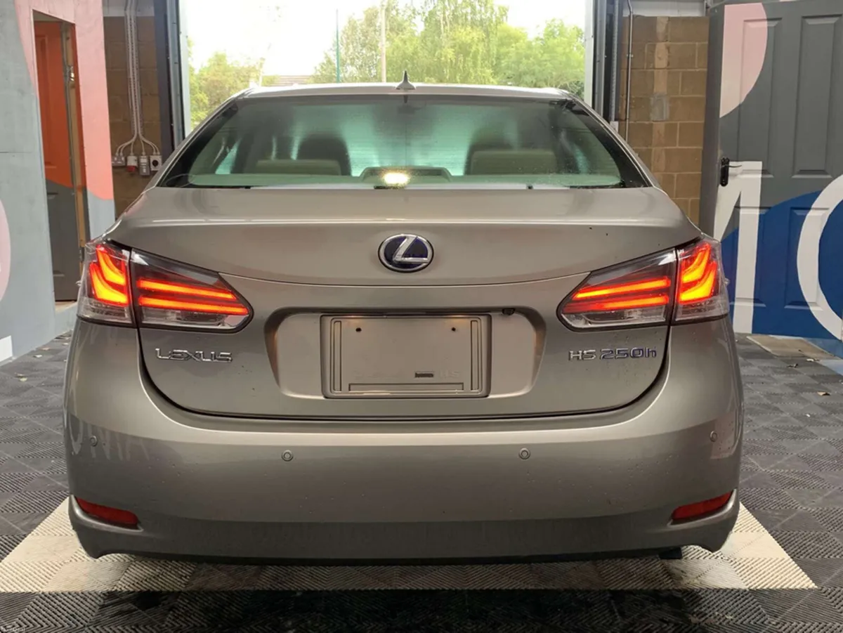 Lexus HS ONLY €13950! Lexus 2015 HS250h 2.4 Hybrid - Image 4