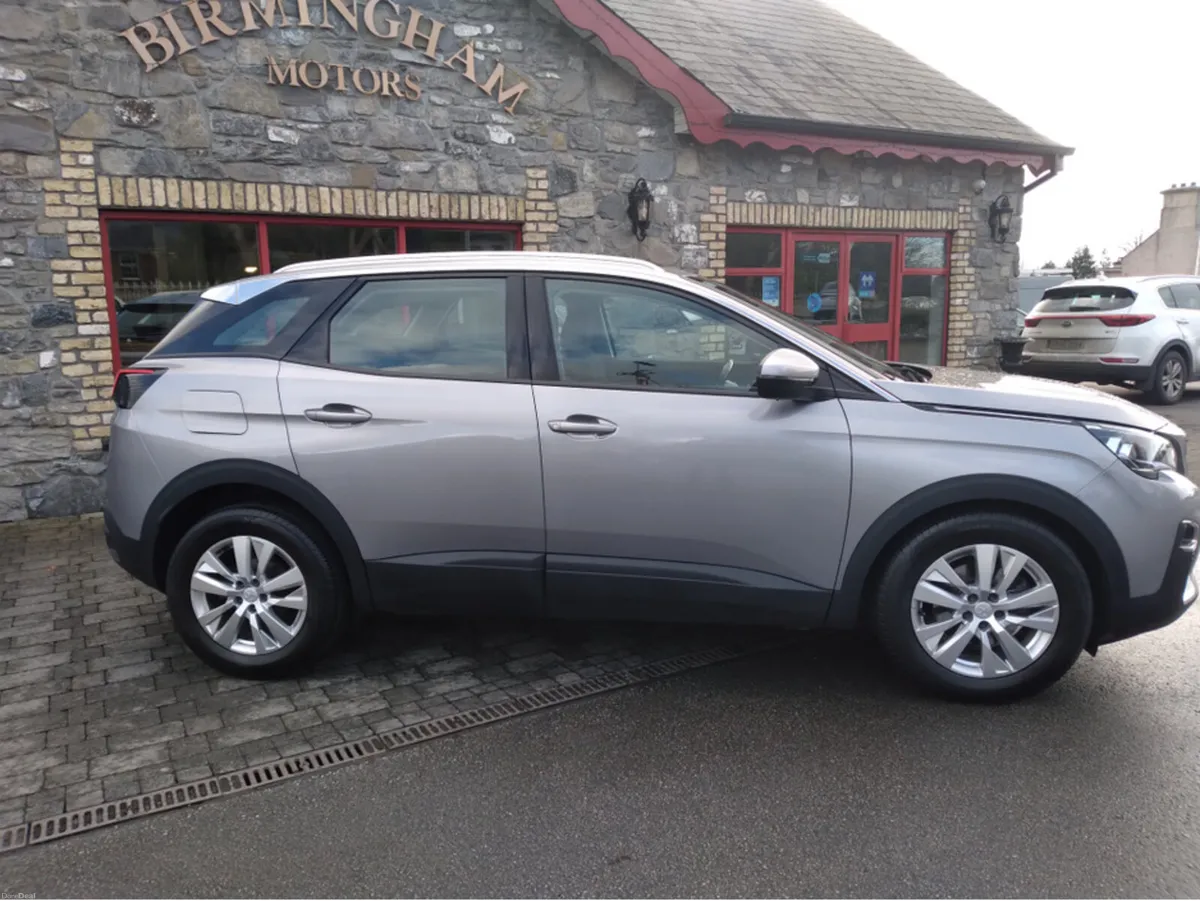 Peugeot 3008 ACTIVE 1.6 BLUE HDI 120 AU AUTOMATIC - Image 2