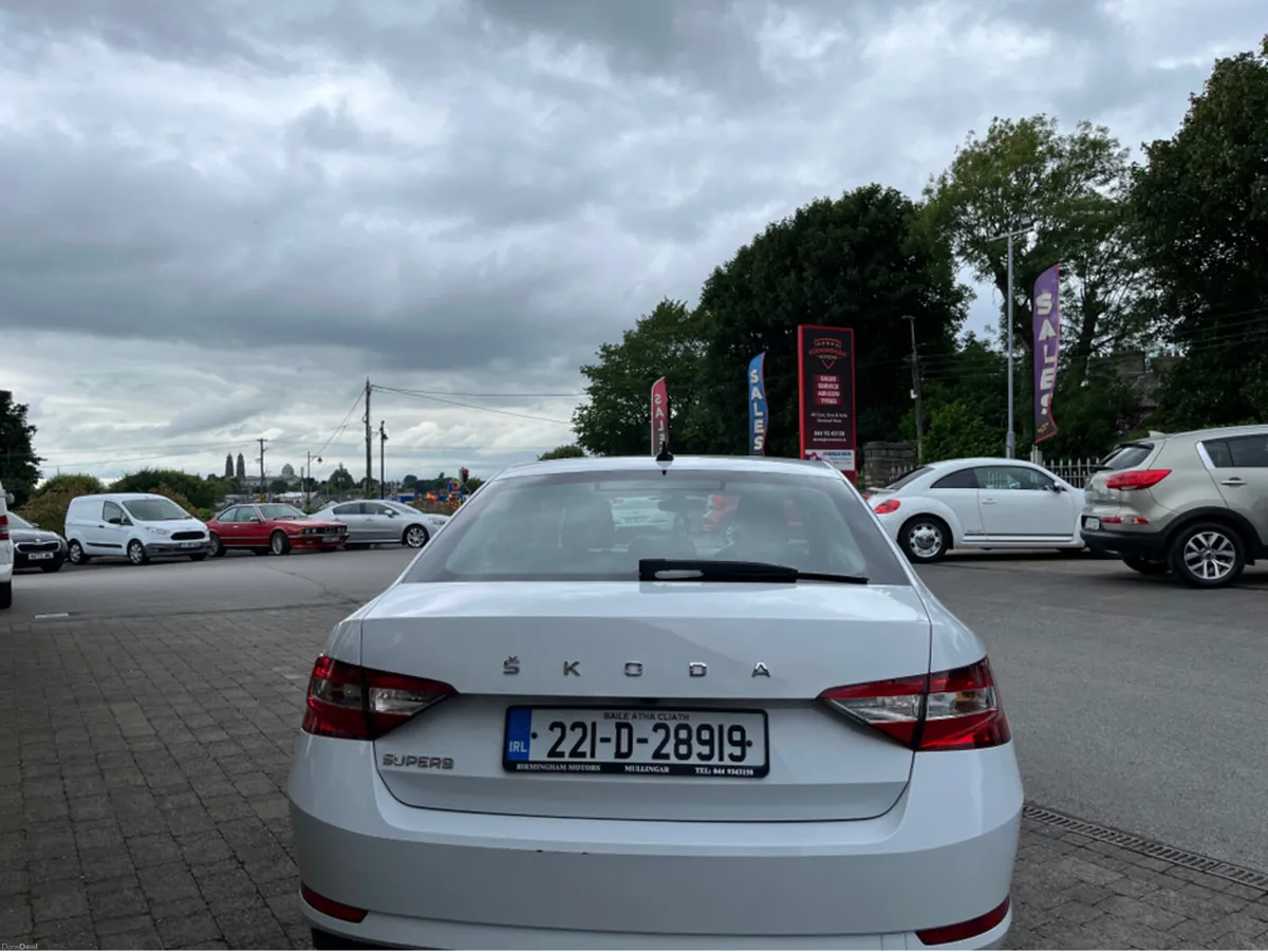 Skoda Superb AMBITION 2.0 TDI 150HP 5DR - Image 4