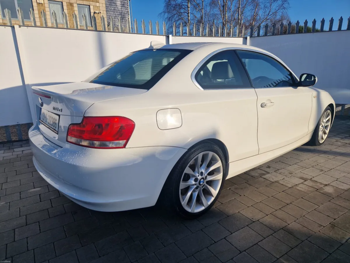 BMW 1-Series D E82 EXCLUSIVE ED 2DR - Image 3