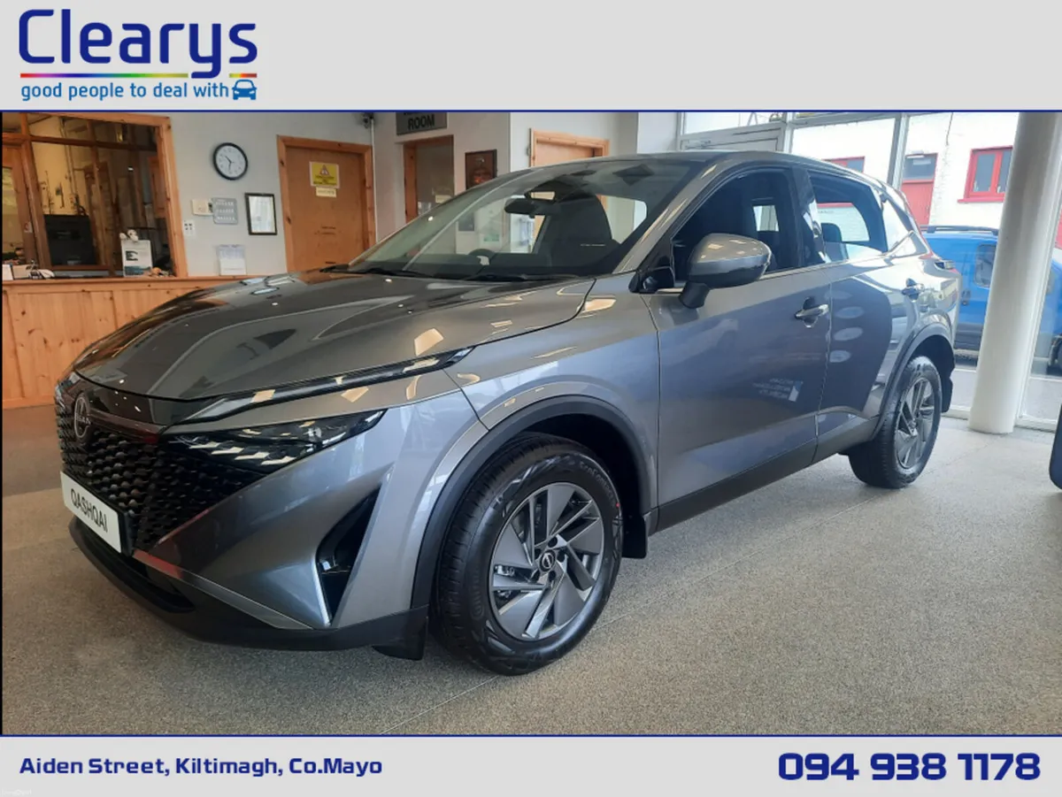 Nissan Qashqai 1.3 HYB SV - Image 1