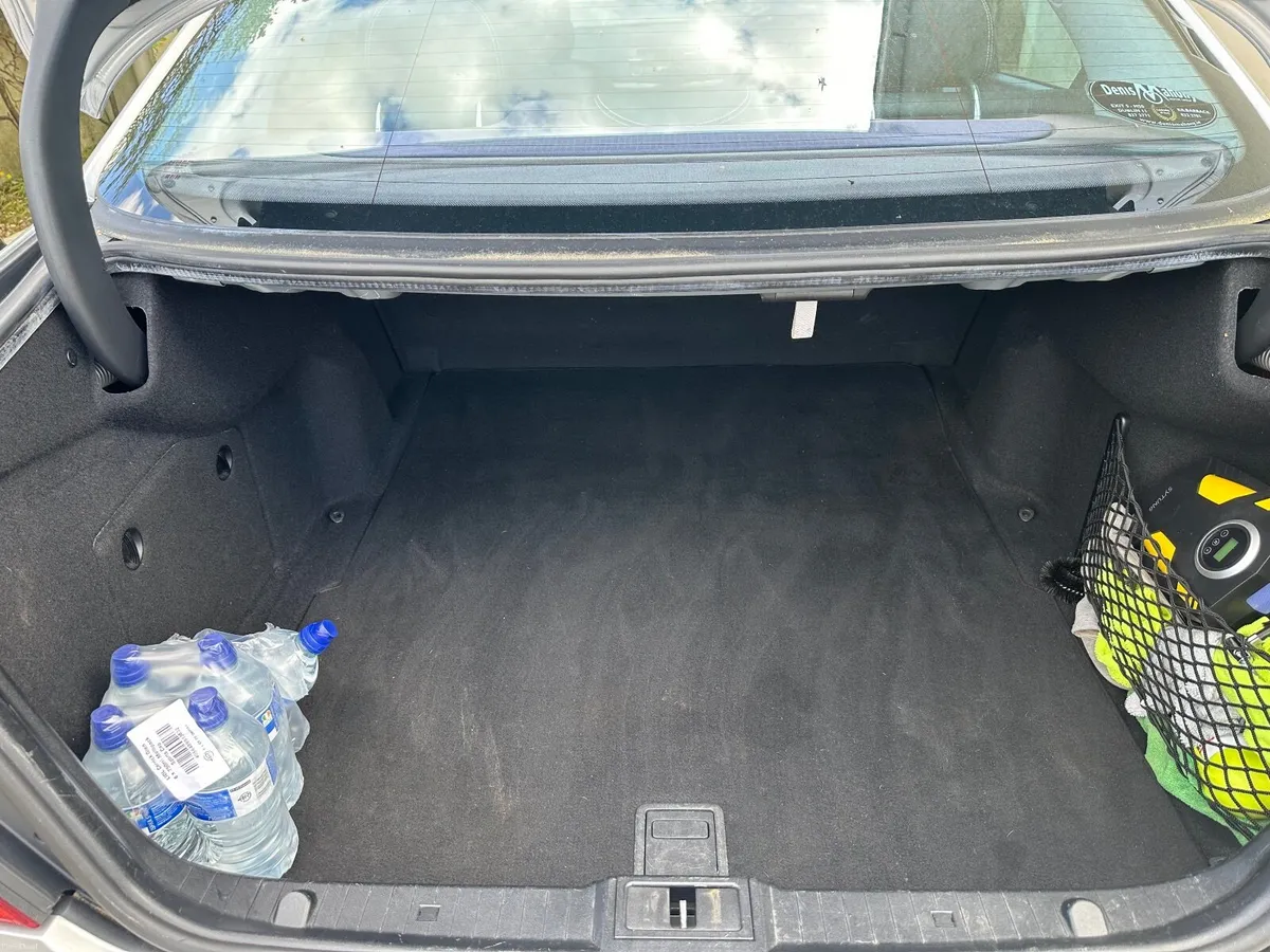 Mercedes-Benz E-Class 2008 Avantgarde - Image 4